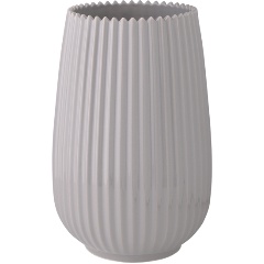 Изображение товара Ваза Tkano темно-серого цвета из коллекции Edge, 20 см.