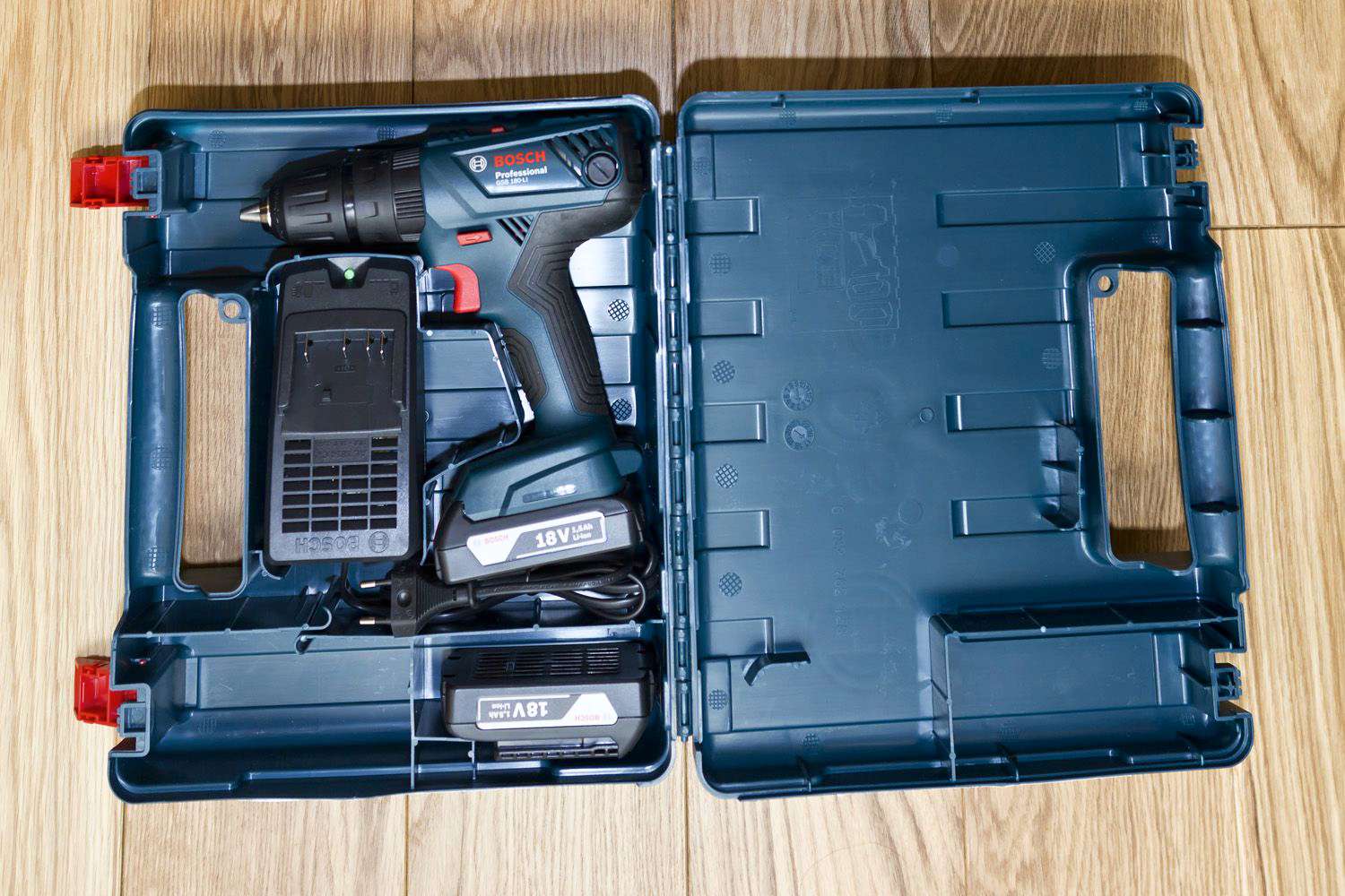 Дрель-шуруповерт аккумуляторная Bosch GSB 180-Li (0.601.9F8.320) - купить по низ