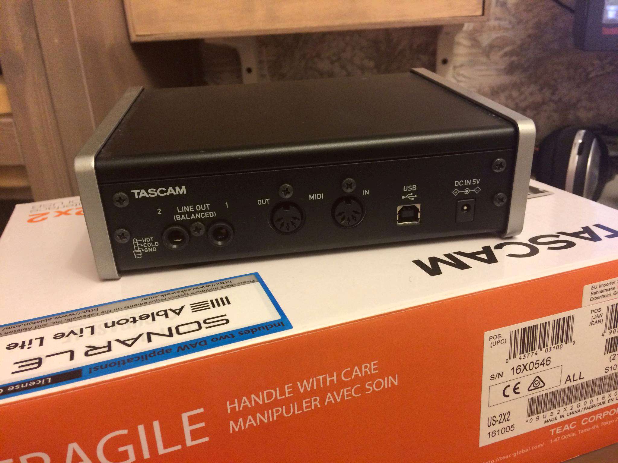 Tascam us 2x2