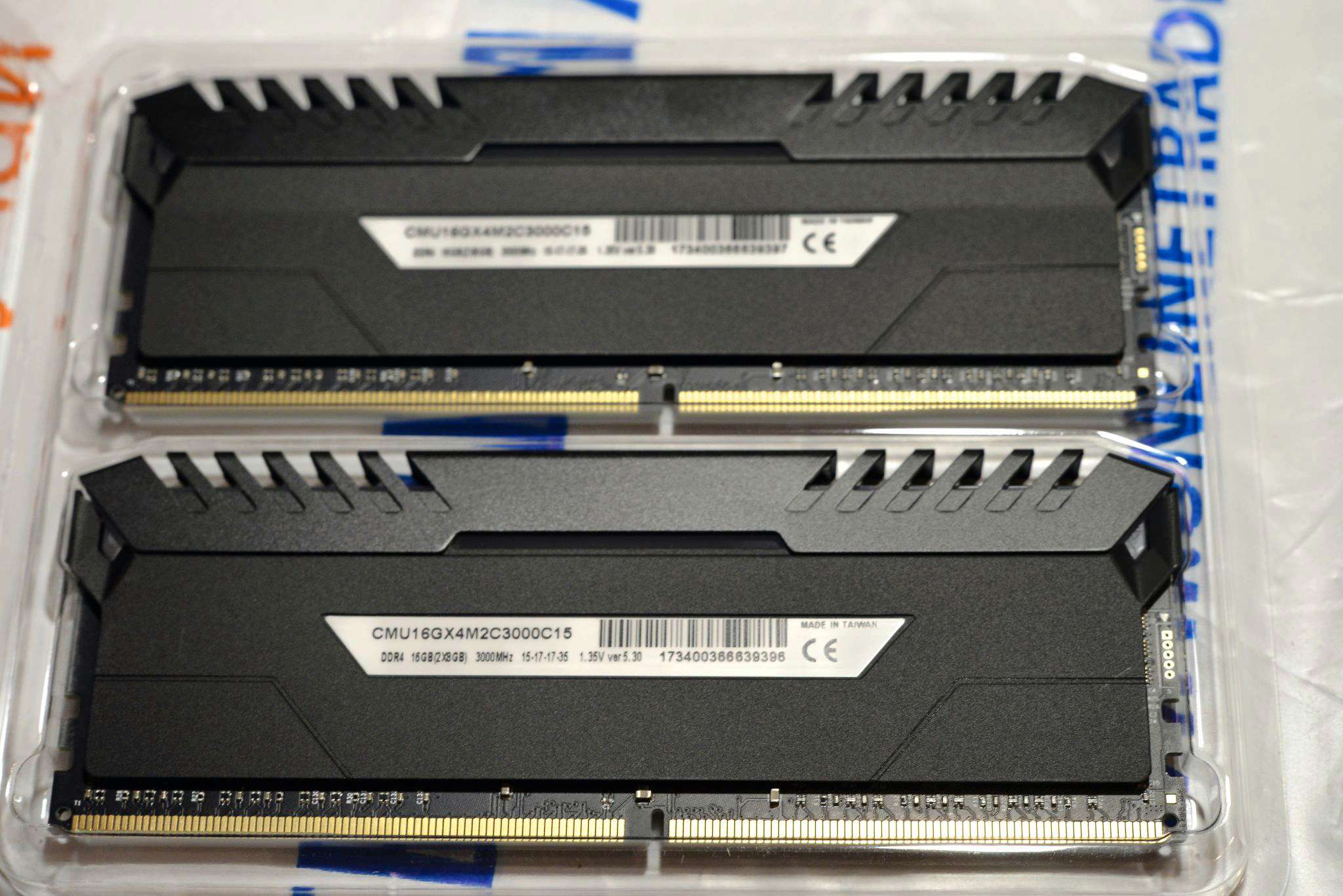 Оперативная память Corsair DDR4 16Gb (2x8Gb) 3000MHz pc-24000