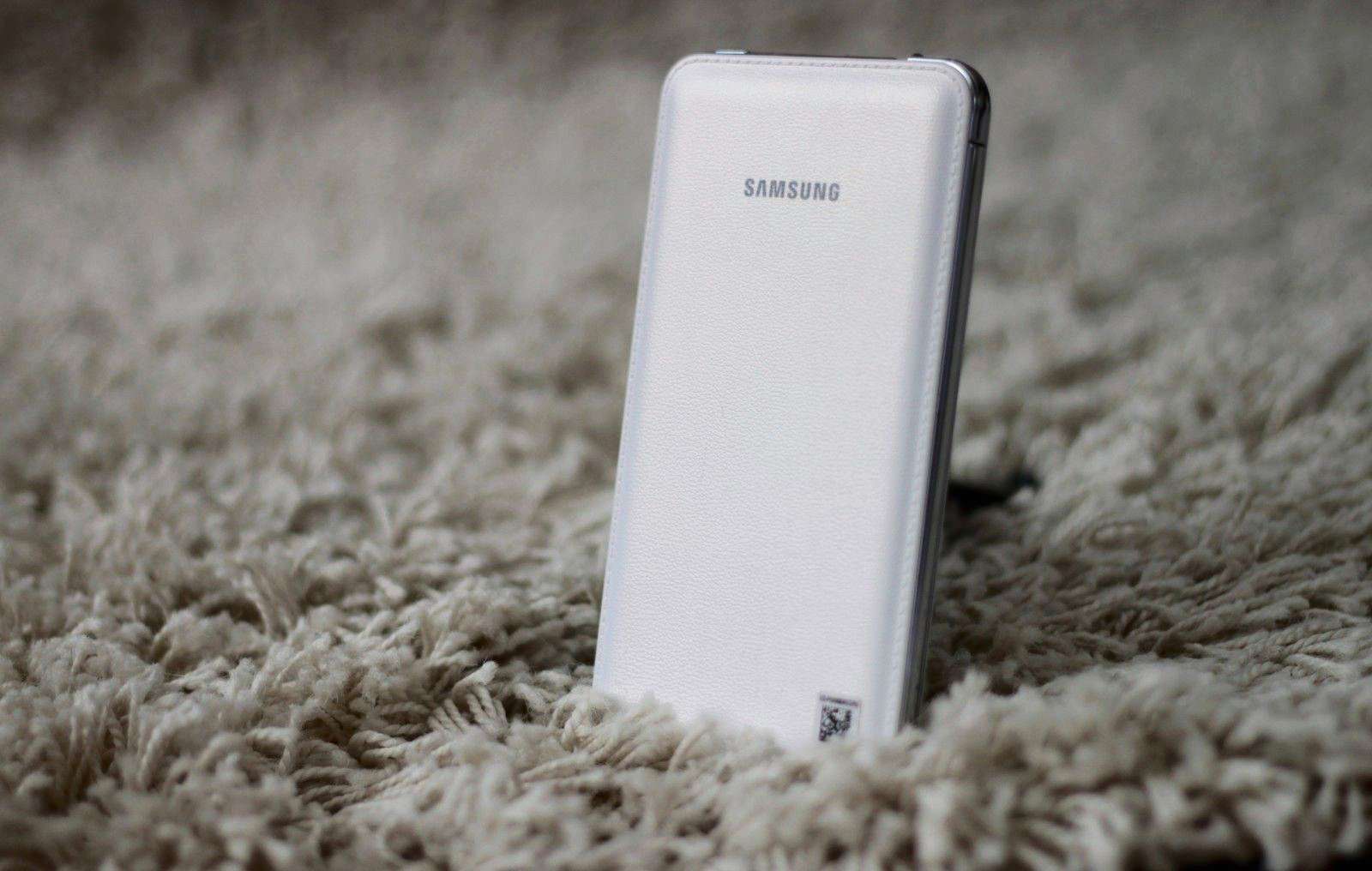 Внешний аккумулятор Samsung EB-PG900BWEGRU 6000mAh, белый — купить в  интернет-магазине ОНЛАЙН ТРЕЙД.РУ