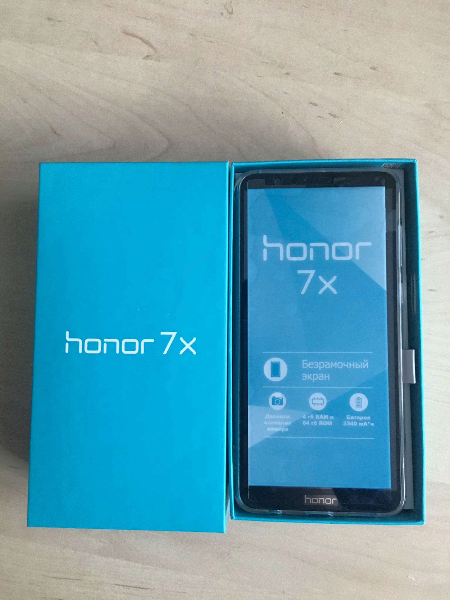 Смартфон Honor 7X 64Gb Black 51091YTX — купить в интернет-магазине ОНЛАЙН  ТРЕЙД.РУ