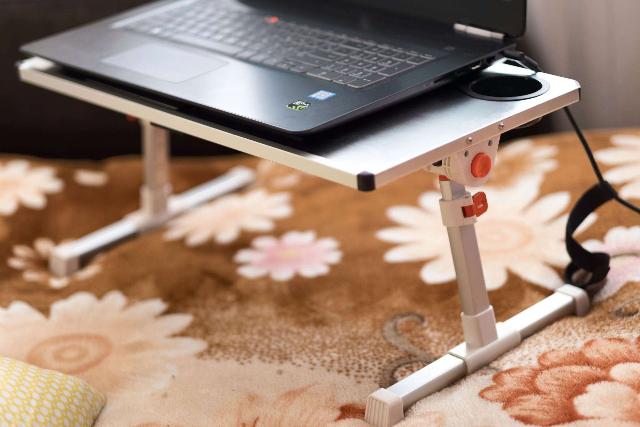 подставка для мышки на столик для ноутбука