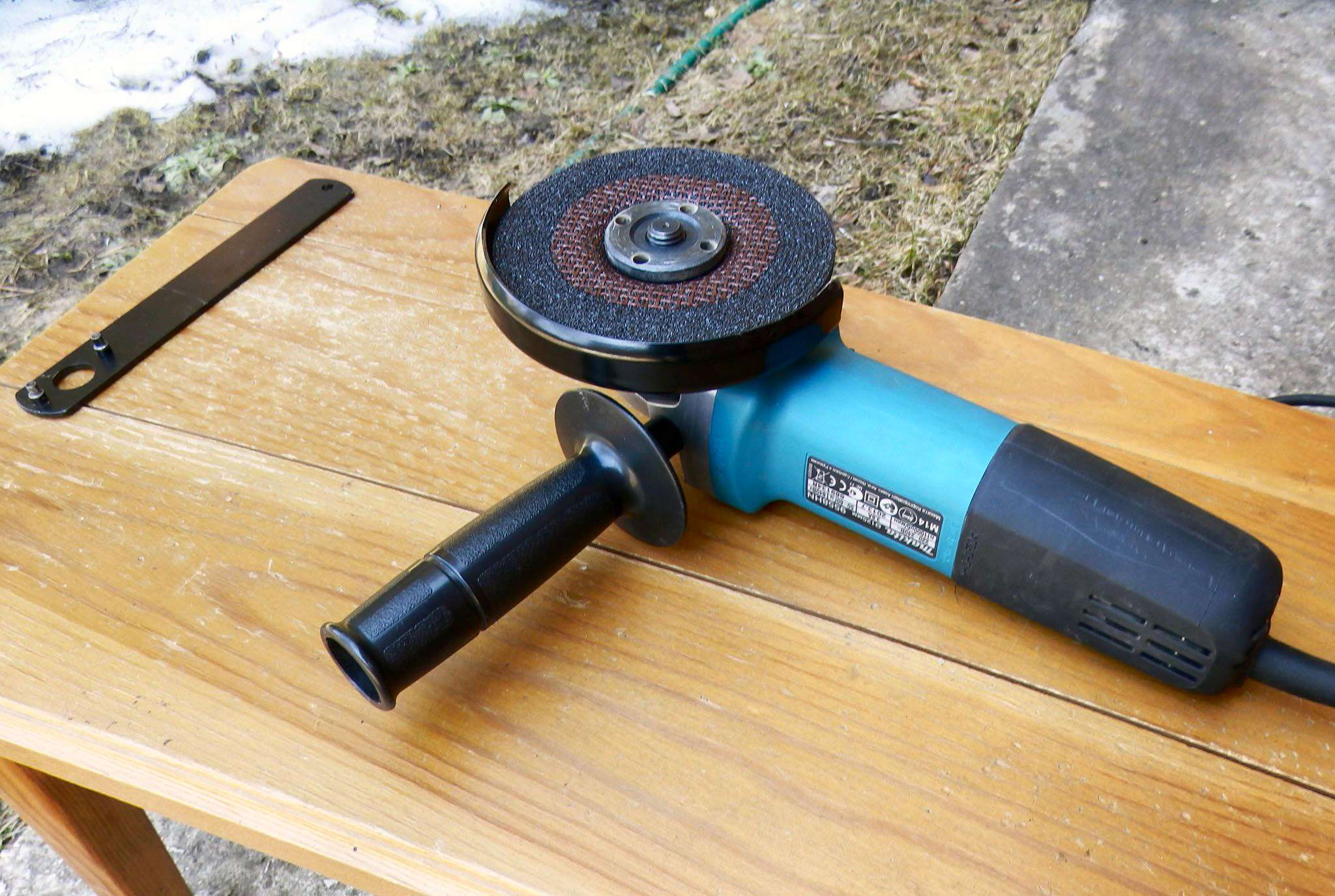 Makita 9558hnz