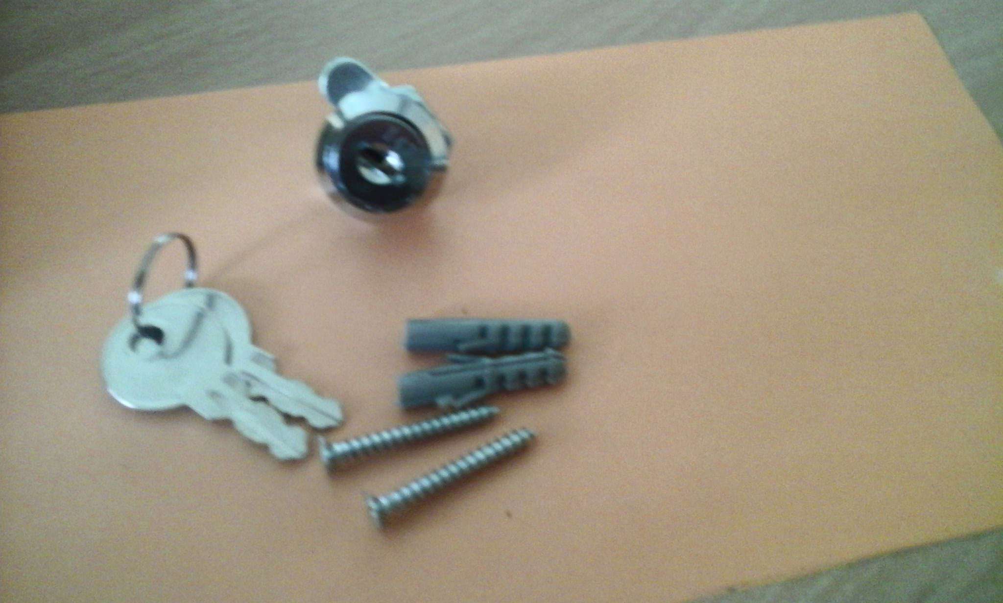 Шкафчик ключница на 300 ключей brauberg 730х550х140 мм с замком 300 брелоков серый 290341