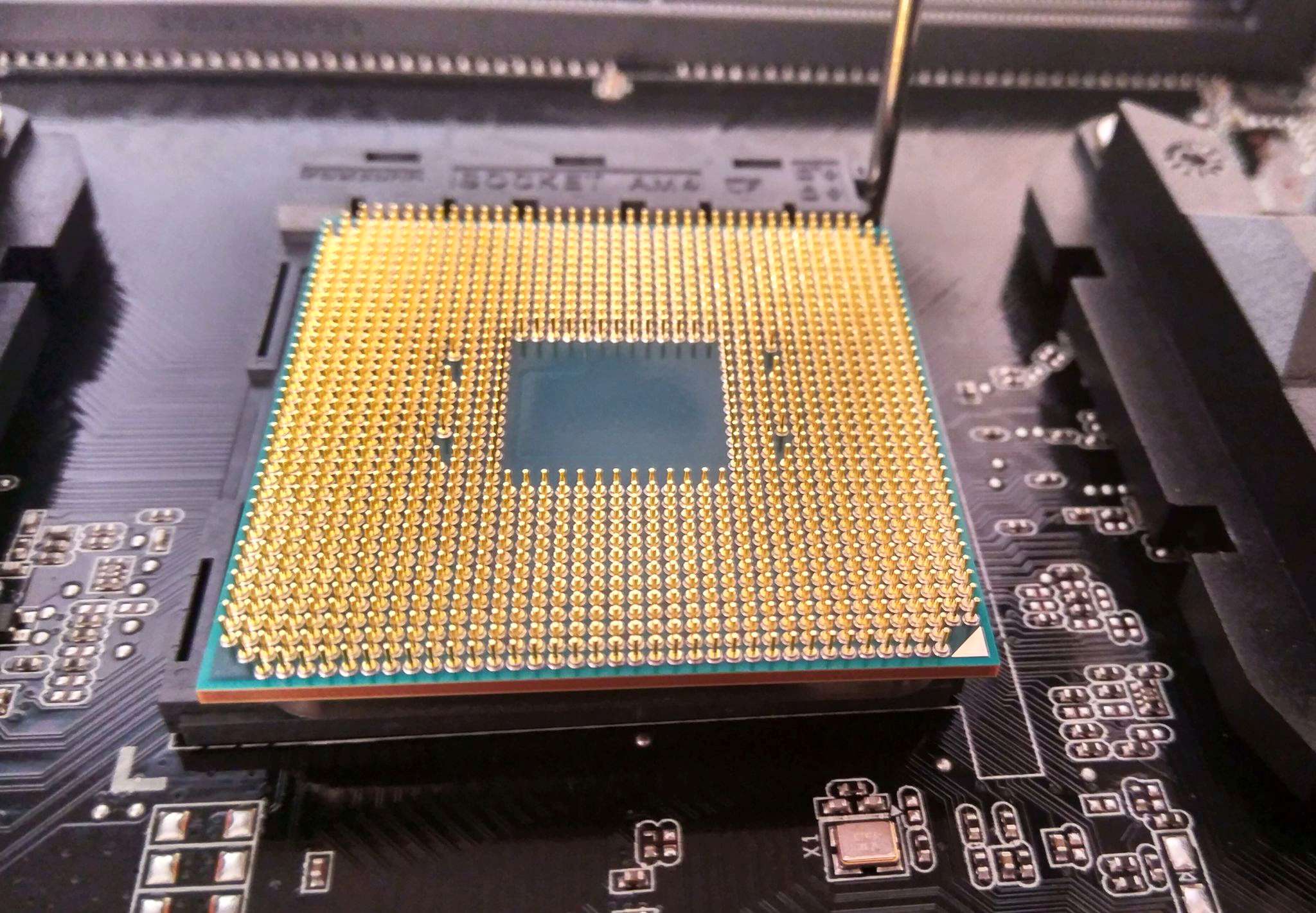 Процессор AMD Ryzen 3 2200G AM4 OEM YD2200C5M4MFB — купить в интернет ...
