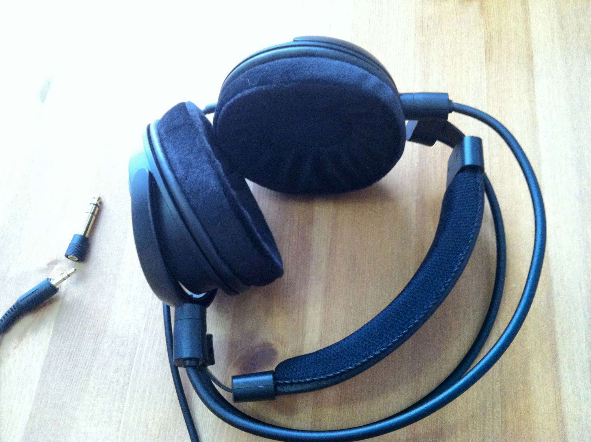 Наушники Audio-Technica ATH-AVA400 