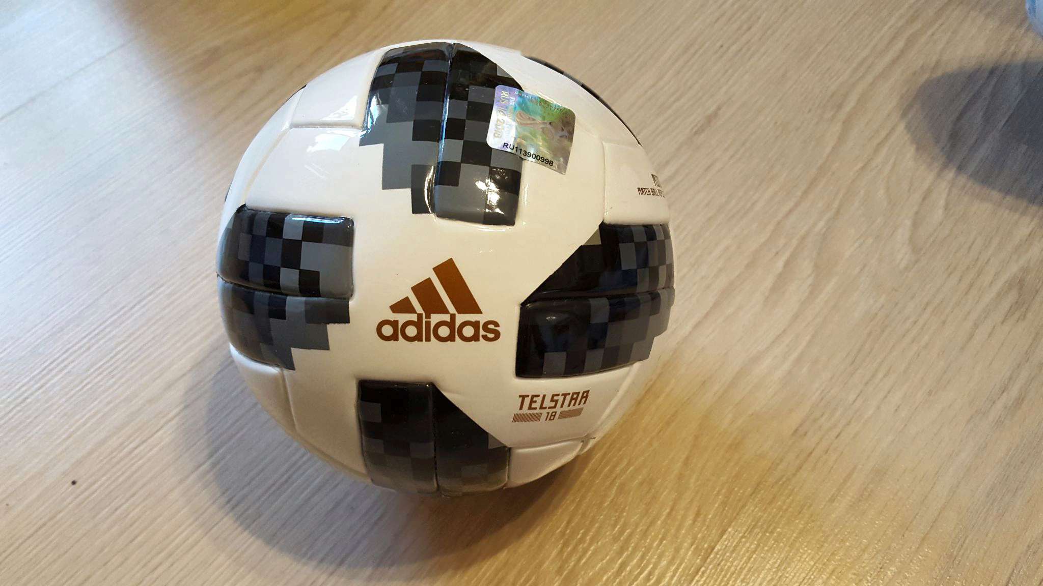 Adidas telstar mini store