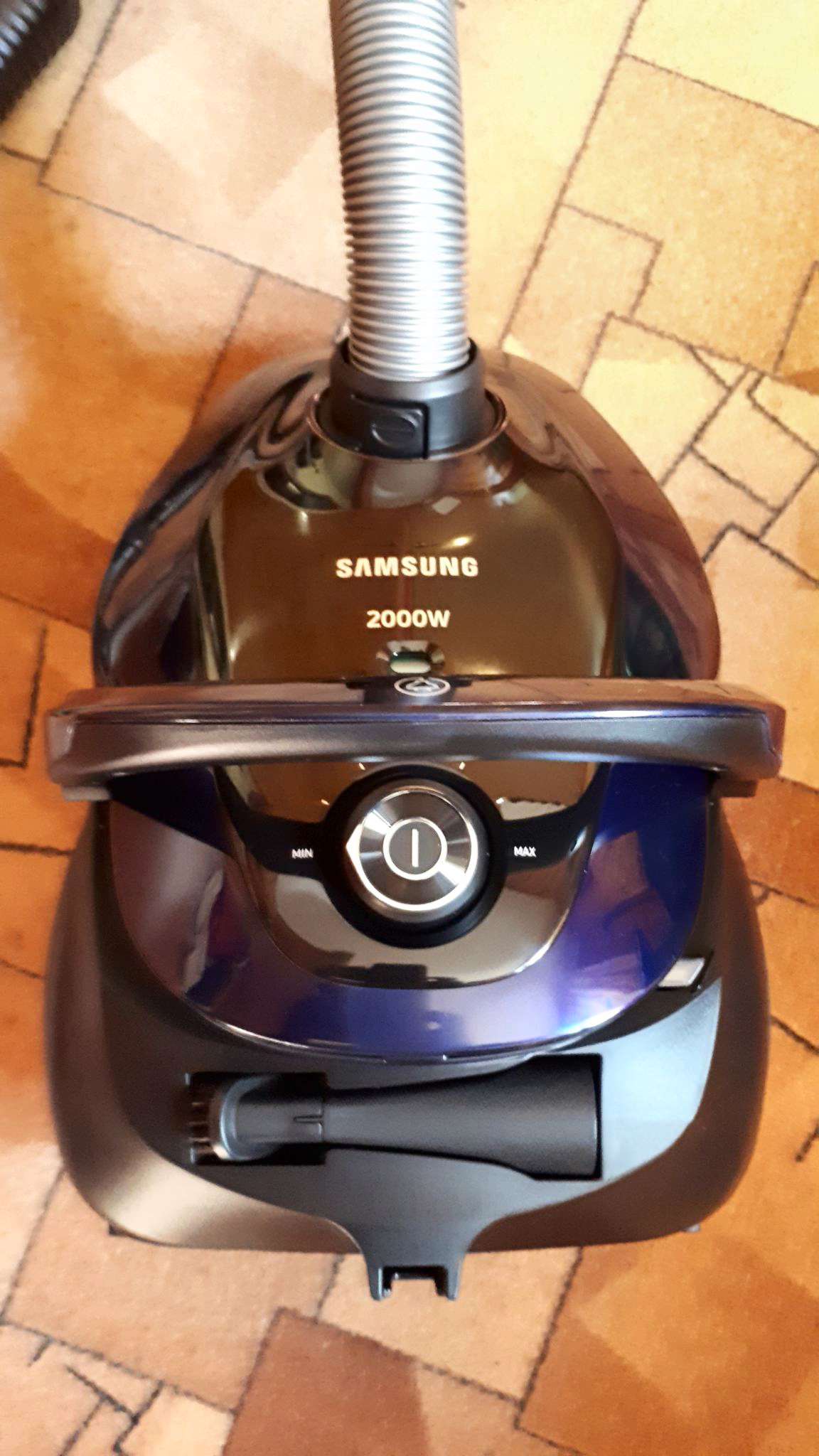Купить Пылесос Samsung VC20M251AWB в интернет-магазине ОНЛАЙН ТРЕЙД.РУ