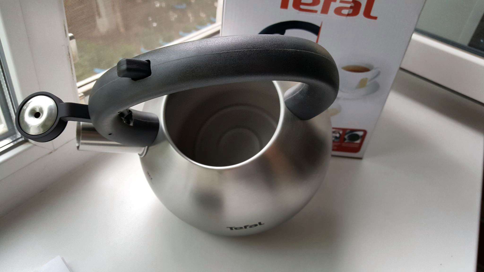 Чайник Tefal для газовых плит со свистком 2,5 л C7921024 — купить по ...