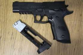 pistolet_pnevmaticheskiy_borner_z122_kal_4_5_mm_1540289139_5.JPG
