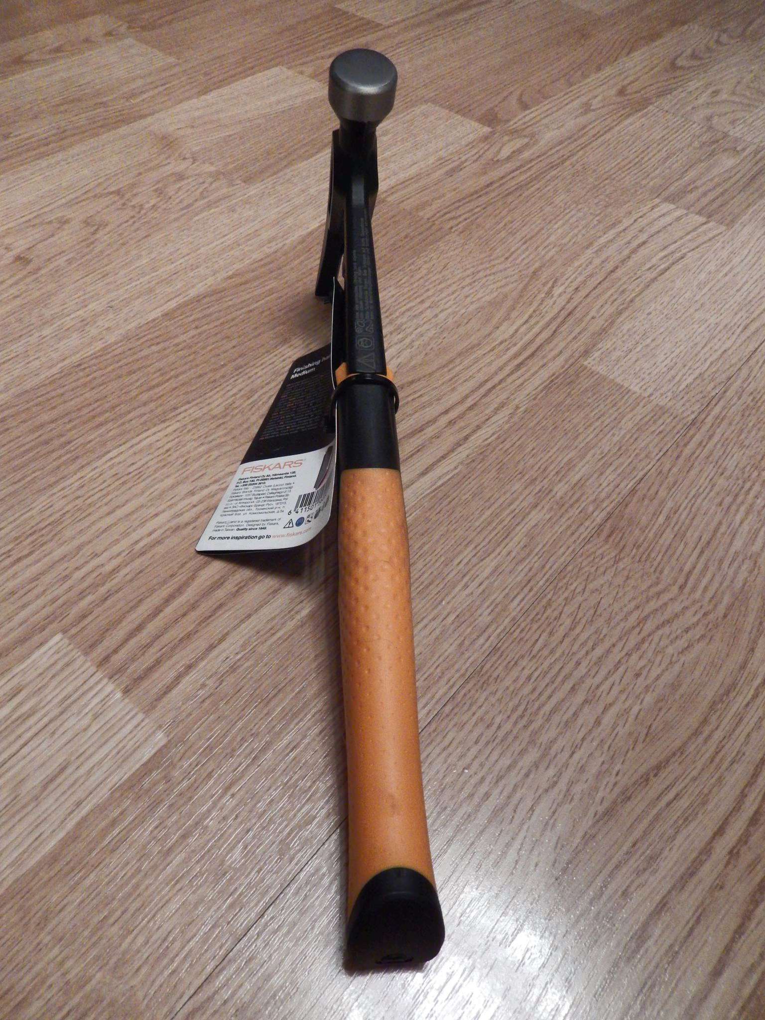 Молоток столярный FISKARS 16oz/13.5, 1020213 — купить в интернет ...
