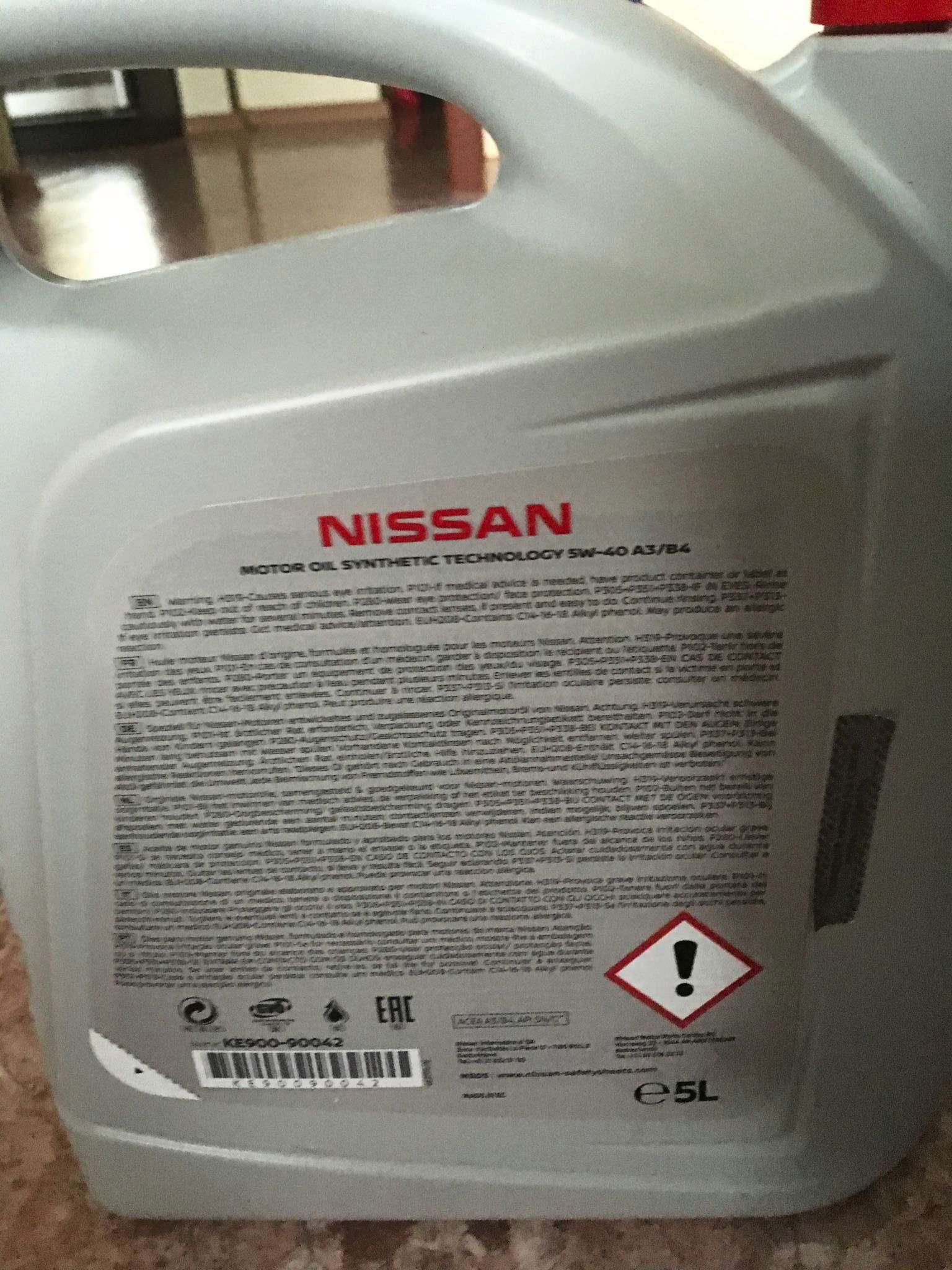 Характеристики масла ниссан. Nissan 5w40 5л.. Моторное масло Ниссан 5w40. Nissan масло 5w40 5л. Моторное масло Nissan Motor Oil 5w-40.