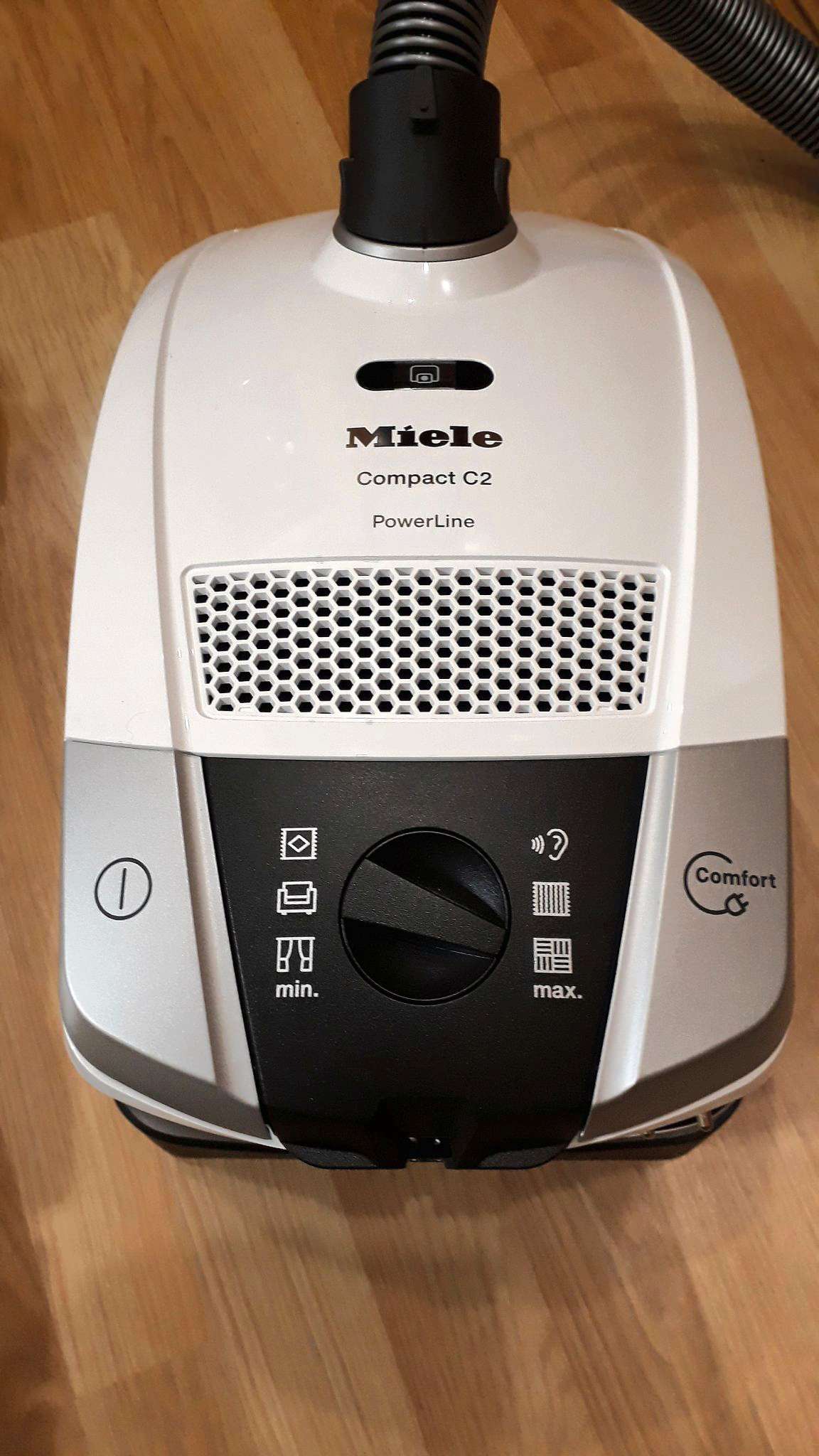 Miele compact c2