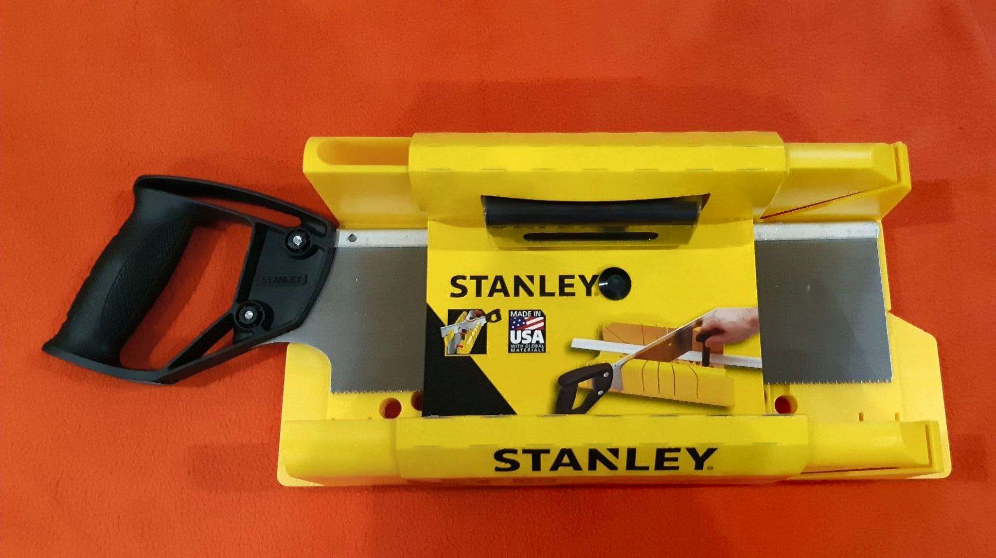 Стусло STANLEY 1-20-600 пластиковое с ножовкой — купить в интернет
