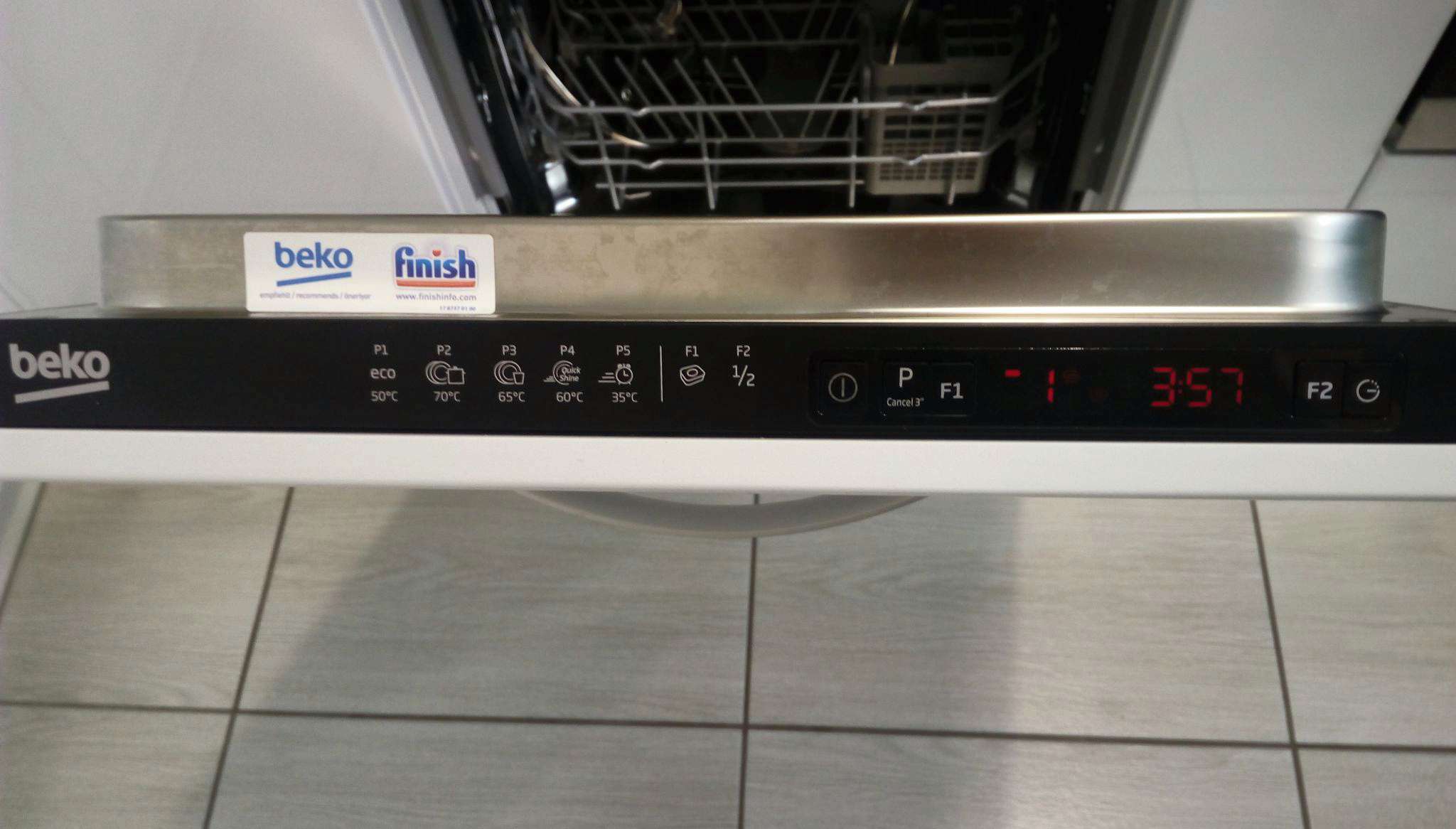 Снежинка на посудомойке. Встраиваемая посудомоечная машина Beko dis25010. БЕКО 25010 посудомоечная машина. Посудомойка Beko dis 25010. Посудомоечная машина Beko dis 25d12.
