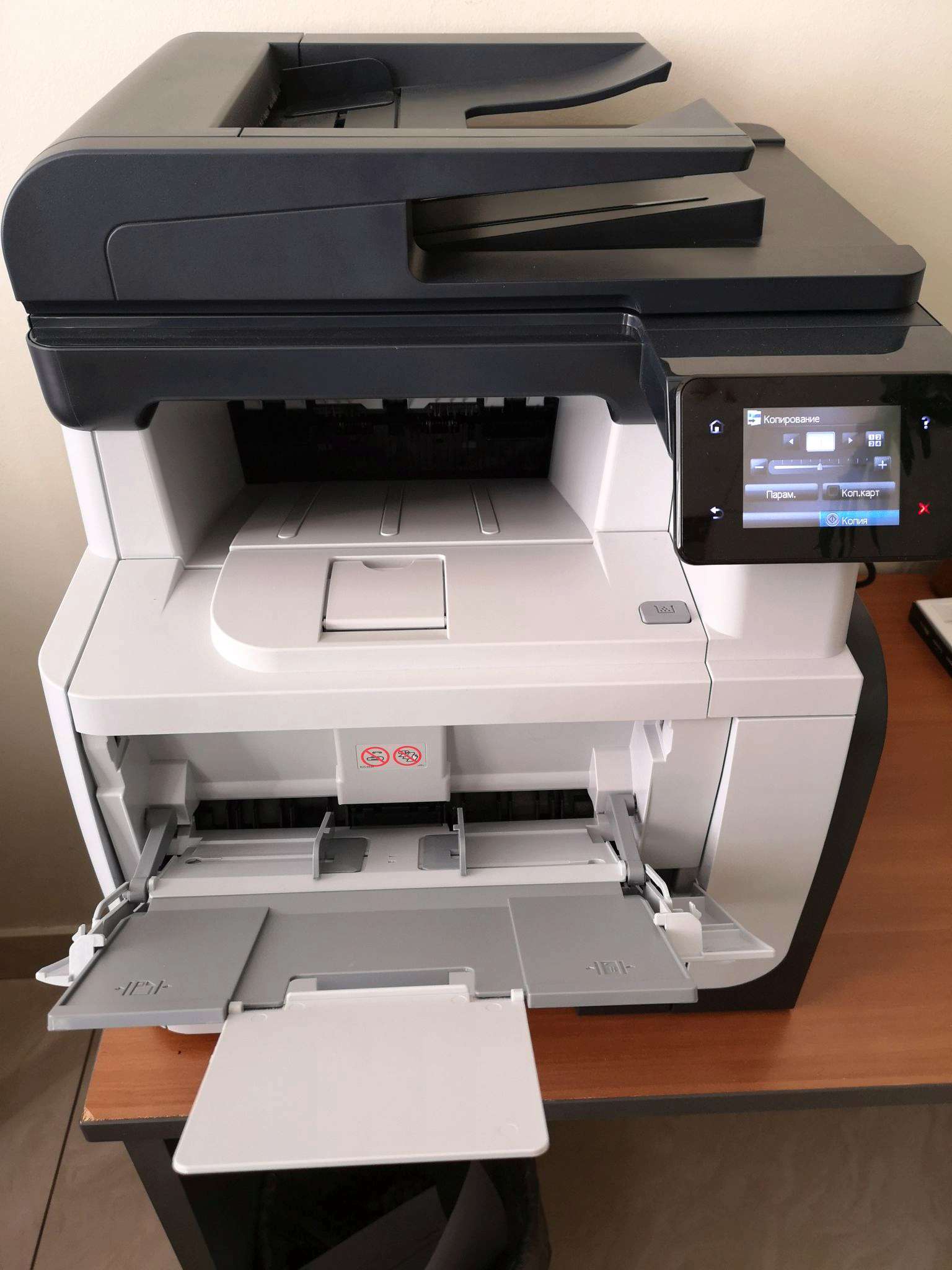 Лазерное МФУ HP LaserJet Pro M521dn 