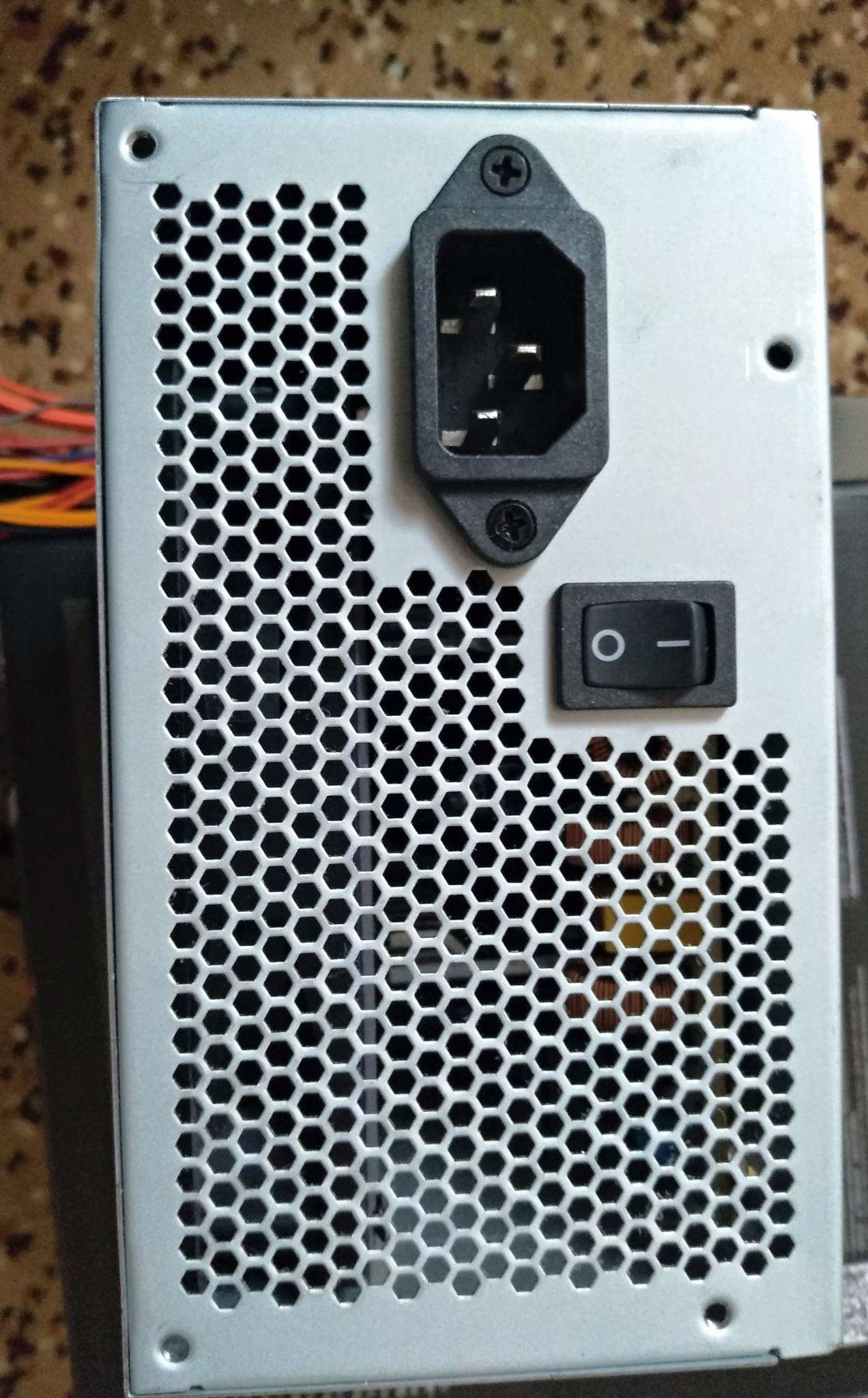 Блок питания CWT 500W GPT-500S — купить в интернет-магазине ОНЛАЙН ТРЕЙД.РУ