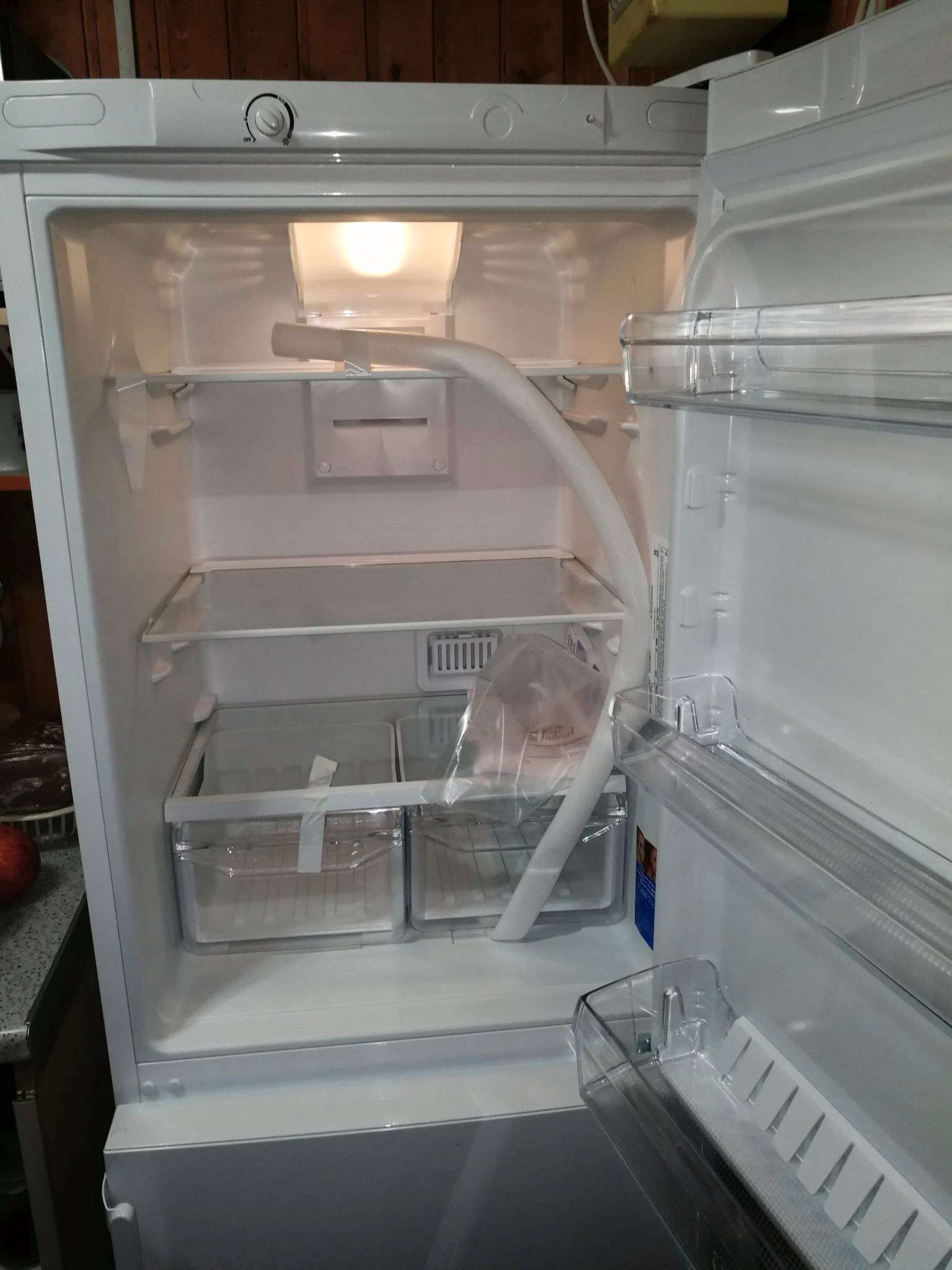 Холодильник Индезит ef16