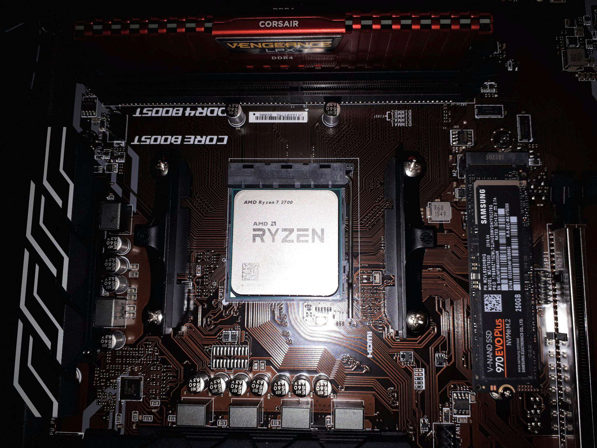 Процессор AMD Ryzen 7 2700 AM4 OEM 