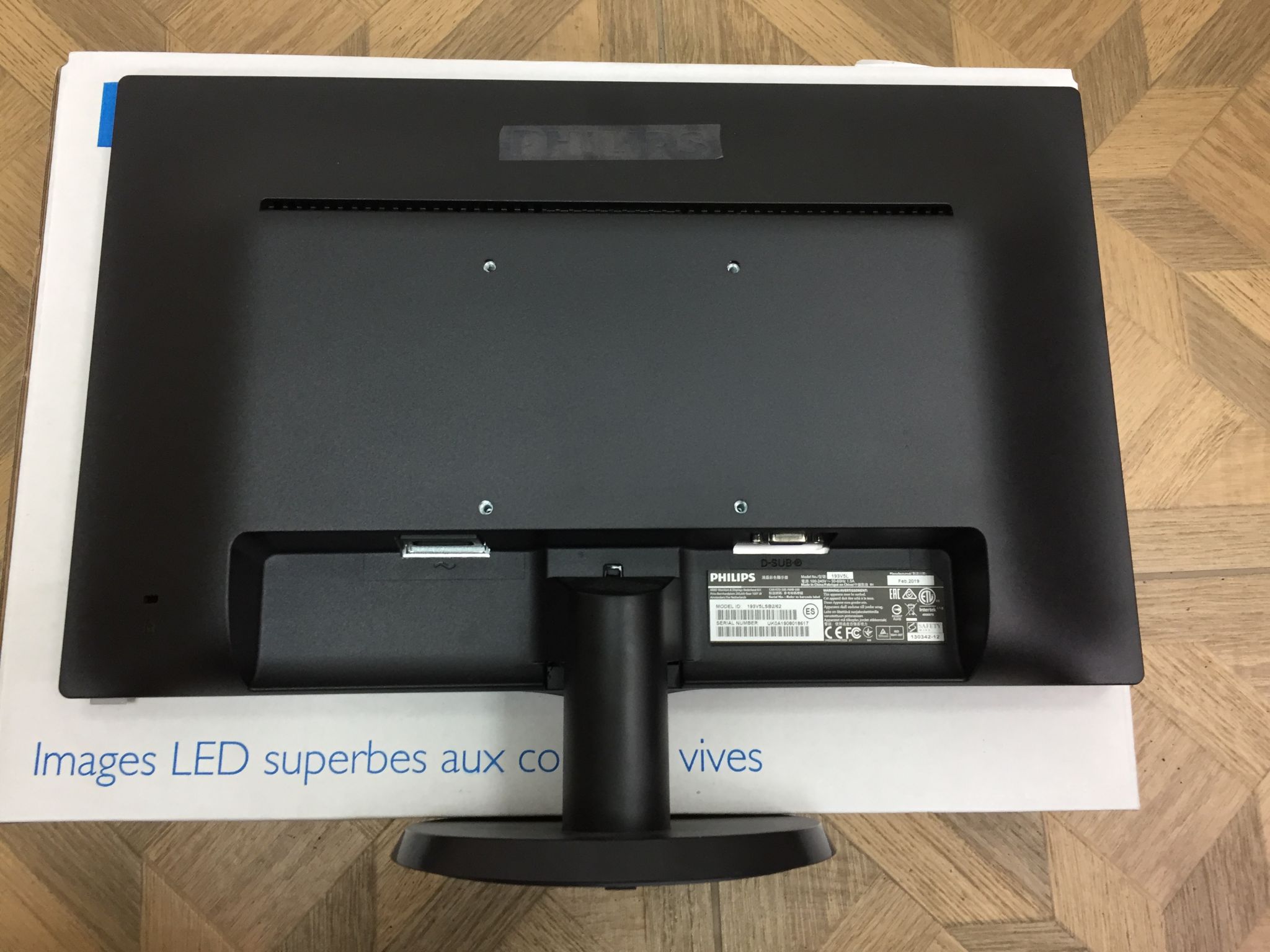 Монитор Philips 193V5LSB2/10(62) 18.5 — купить в интернет-магазине ...