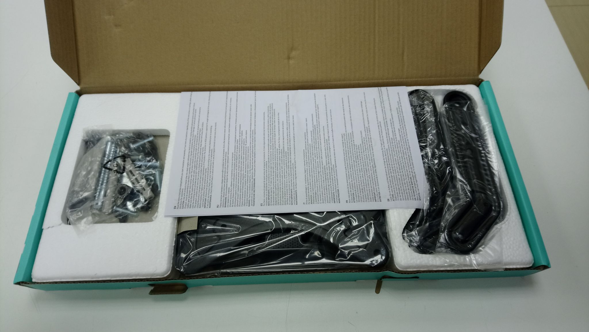 Кронштейн ONKRON M5, для LCD телевизора 37-70, черный — купить в ...