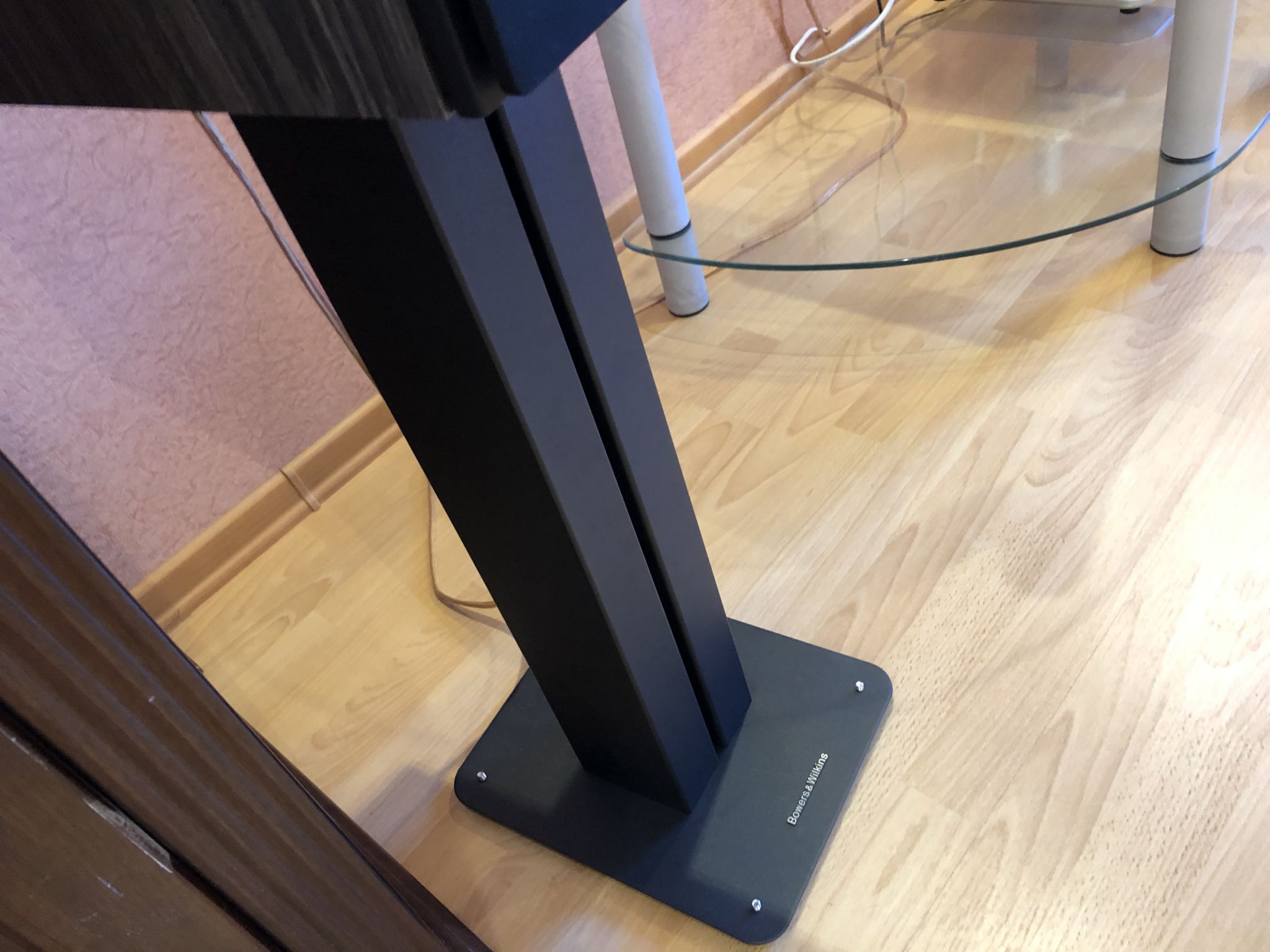 Bowers Wilkins STAV24 S2