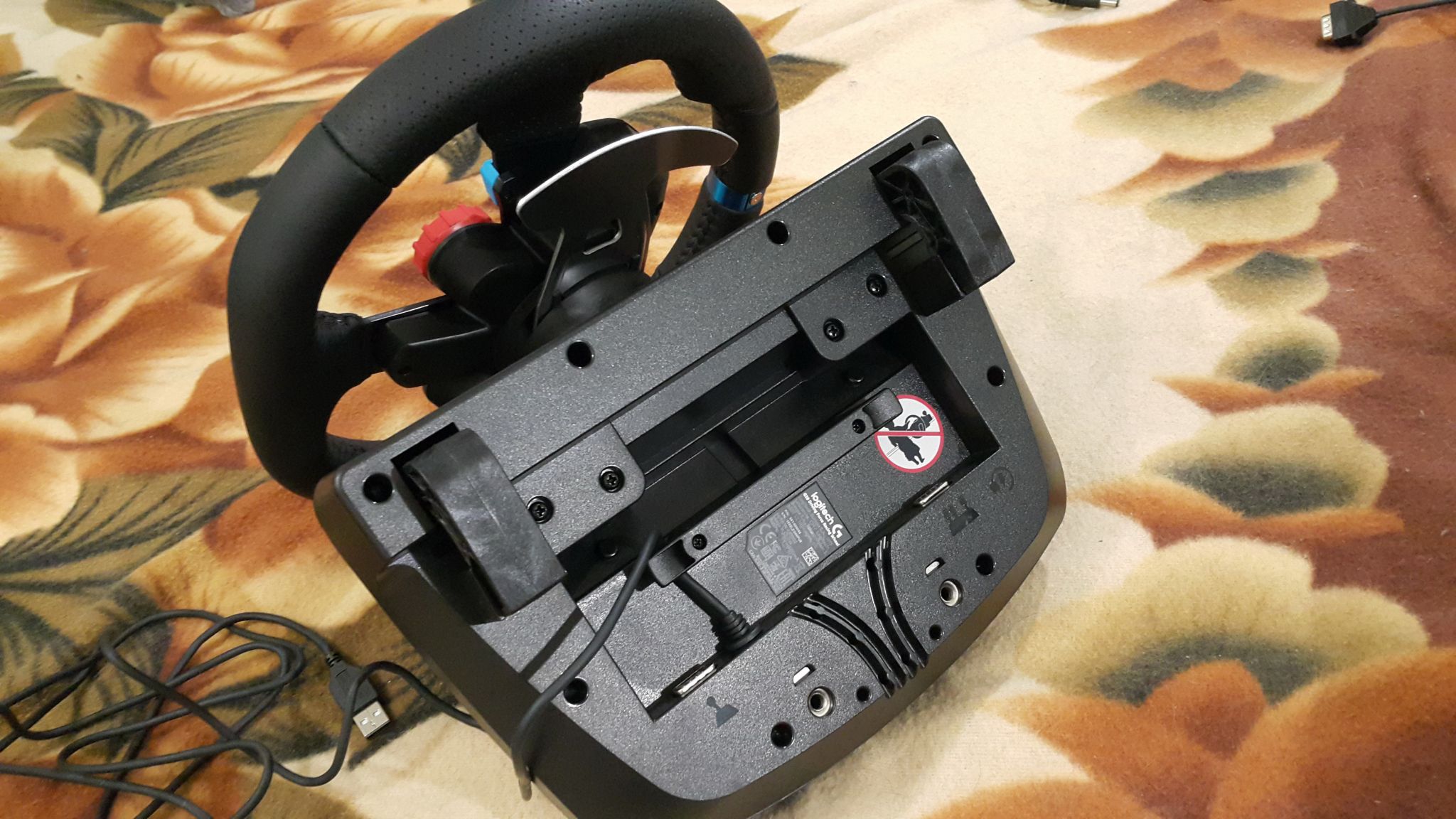 Игровой руль Logitech G29 Driving Force (941-000112) — купить в ...