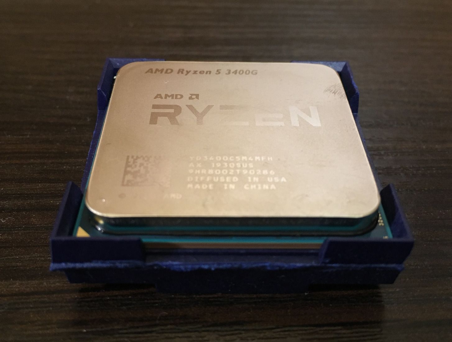 5 3400g купить. AMD Ryzen 5 3400g. Процессор AMD Ryzen 5 3400g OEM. AMD Ryzen x4 r5-3400g 3700 МГЦ. AMD Ryzen 5 3350g OEM.