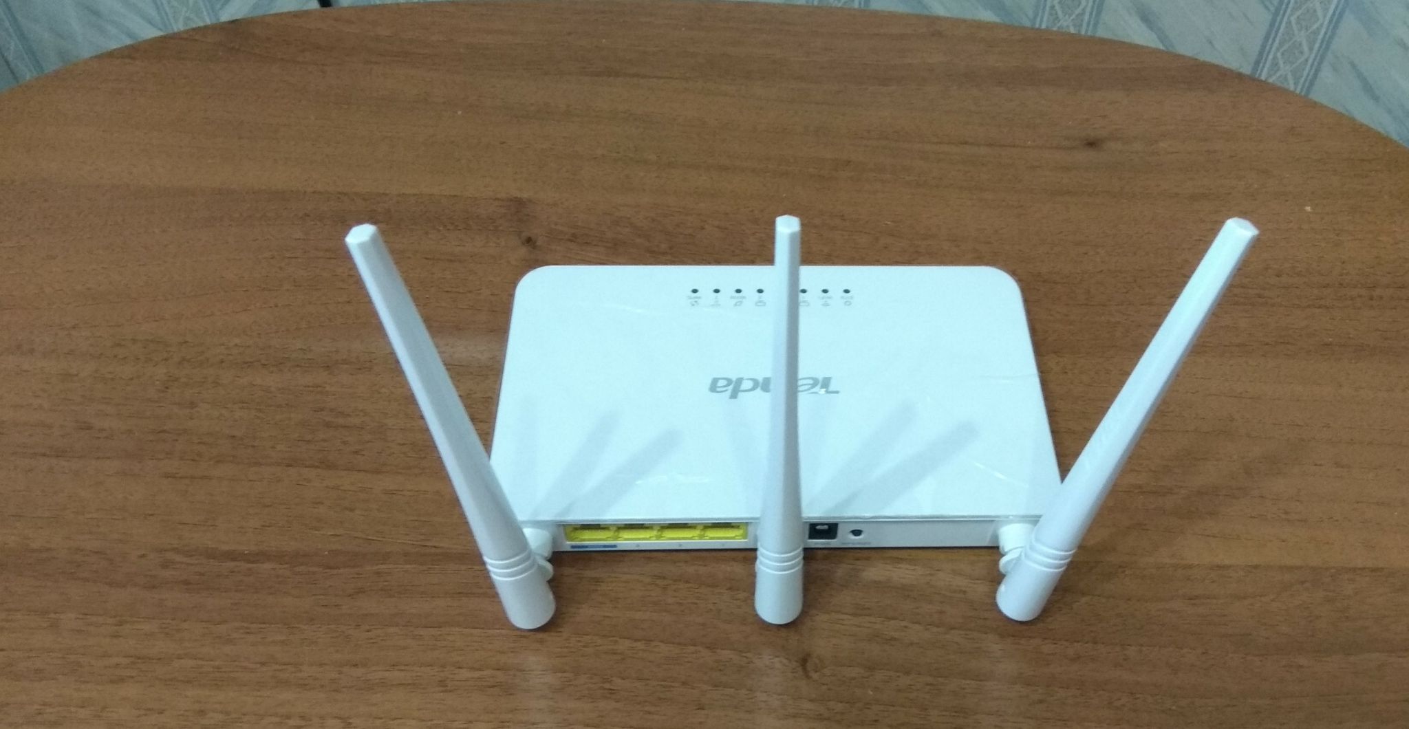 Wi Fi Tenda F3 N300 Tenda F3