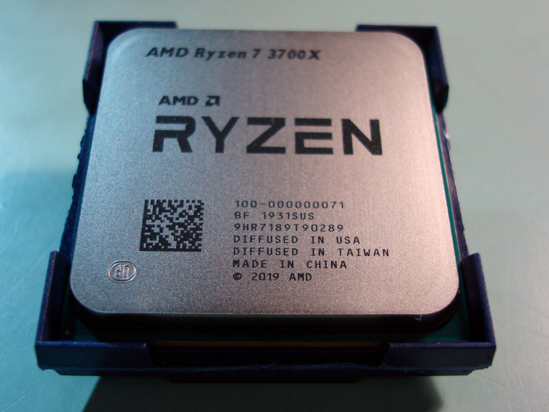 Amd ryzen 7 pro купить. AMD Ryzen 7 3700x. Процессор AMD Ryzen 7 3700x OEM. AMD Ryzen 7 Pro 3700. Процессор AMD Ryzen 7 2700.