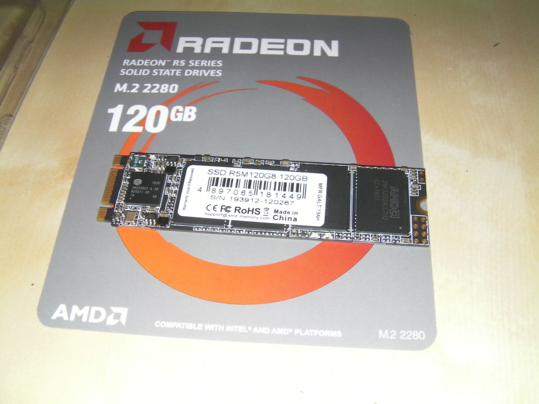 Radeon r5 память