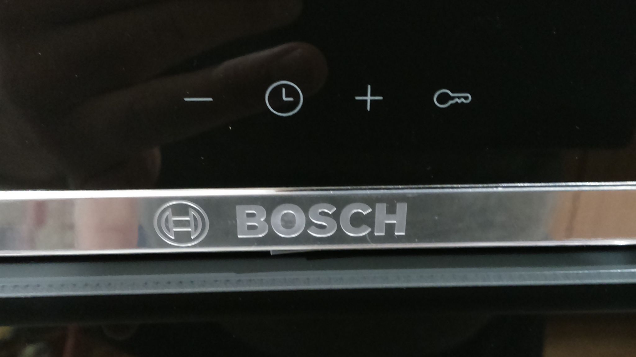 Встраиваемый духовой шкаф bosch hbj558yb0q