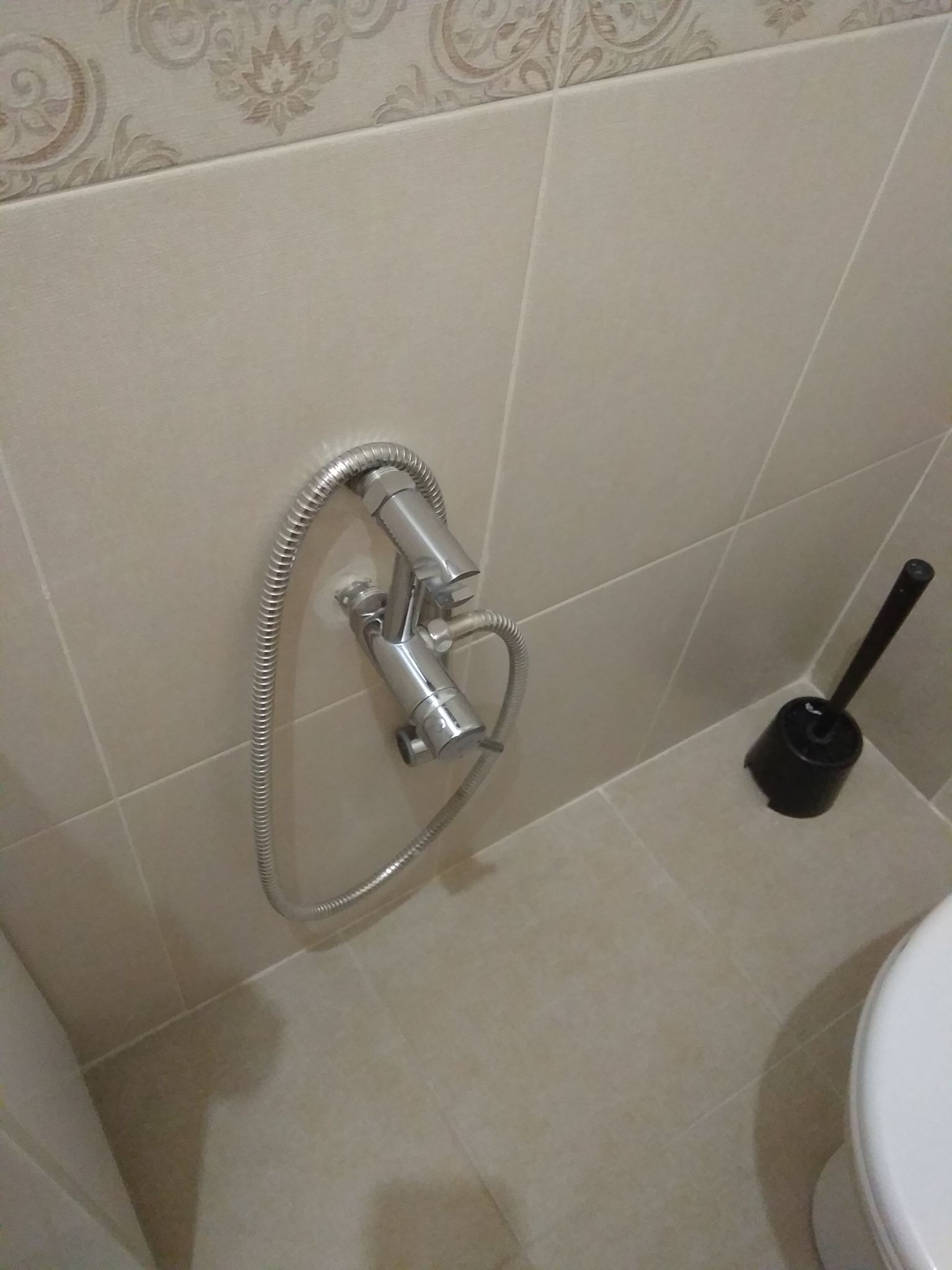 гигиенический душ в санузле фото