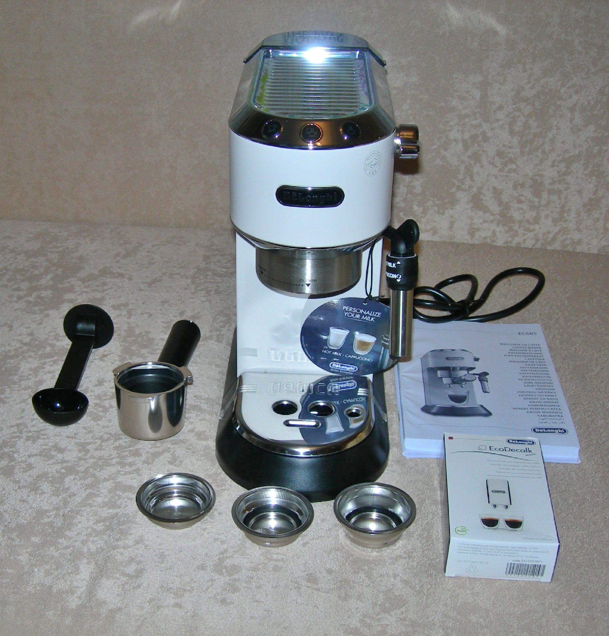 Кофеварка Delonghi EC 685 W (Espresso) 0132106141 — купить в интернет ...