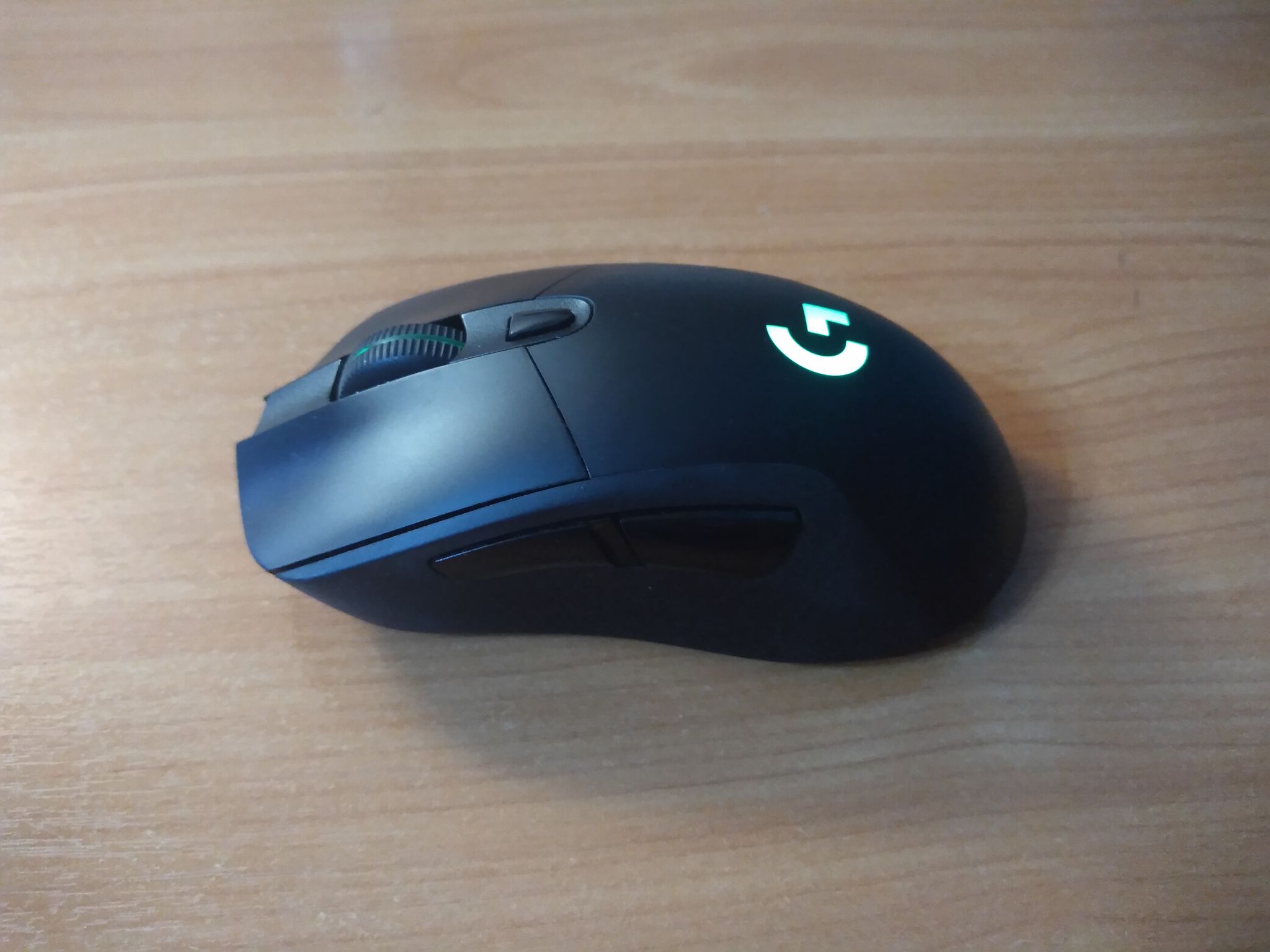 Logitech hero беспроводная. Logitech g703 Hero. Logitech g703 Wireless. Logitech g703 Lightspeed. Мышь Logitech g703 Hero.