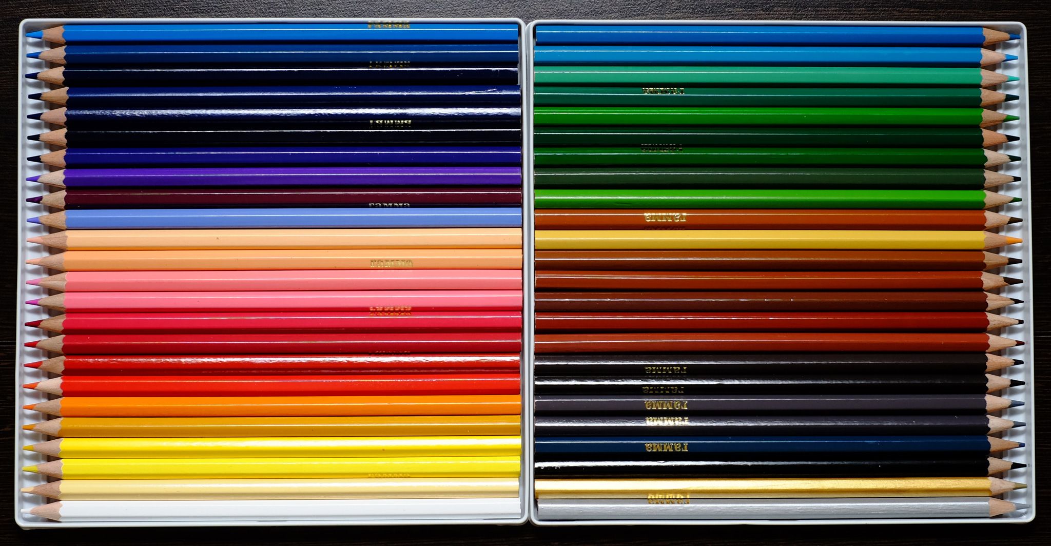 Набор из 48 карандашей (представлена вся цветовая гамма, от белого до черно...