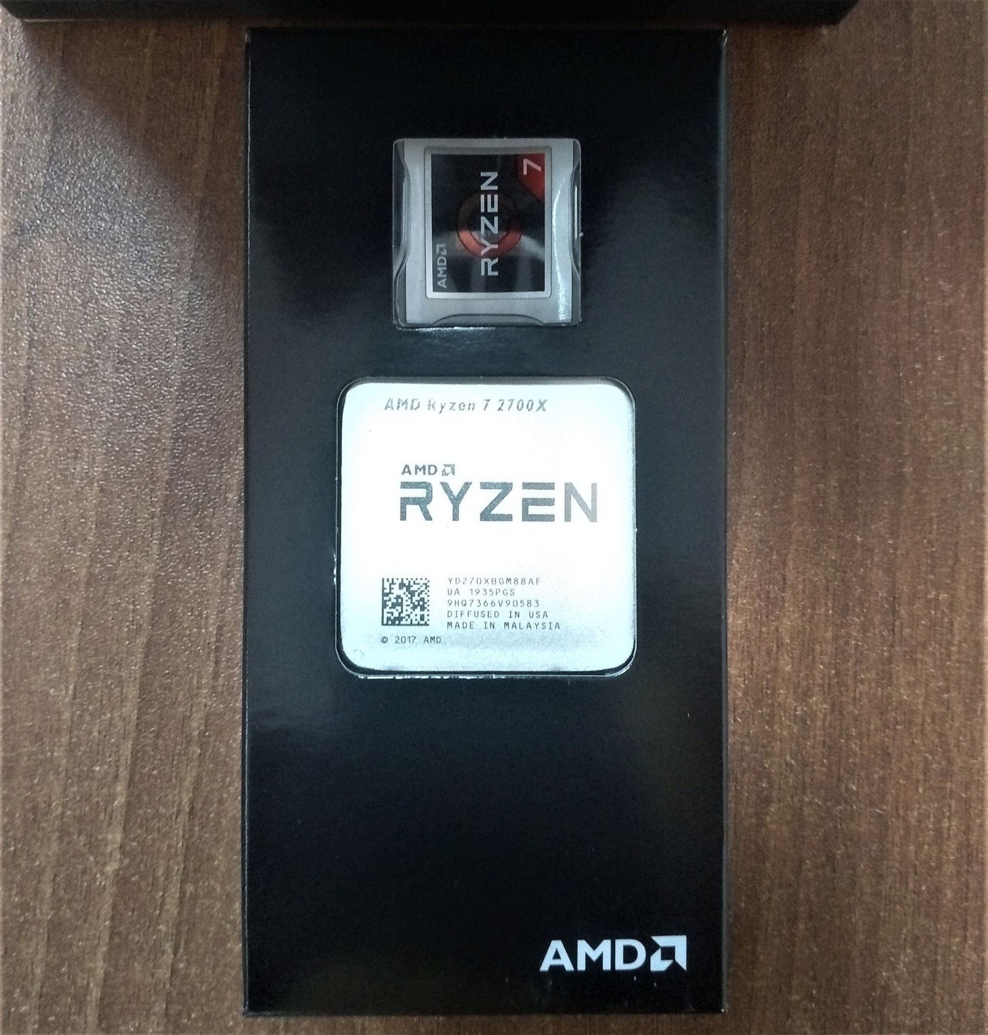 Процессор AMD Ryzen 7 2700X AM4 BOX YD270XBGAFBOX — купить по низкой ...
