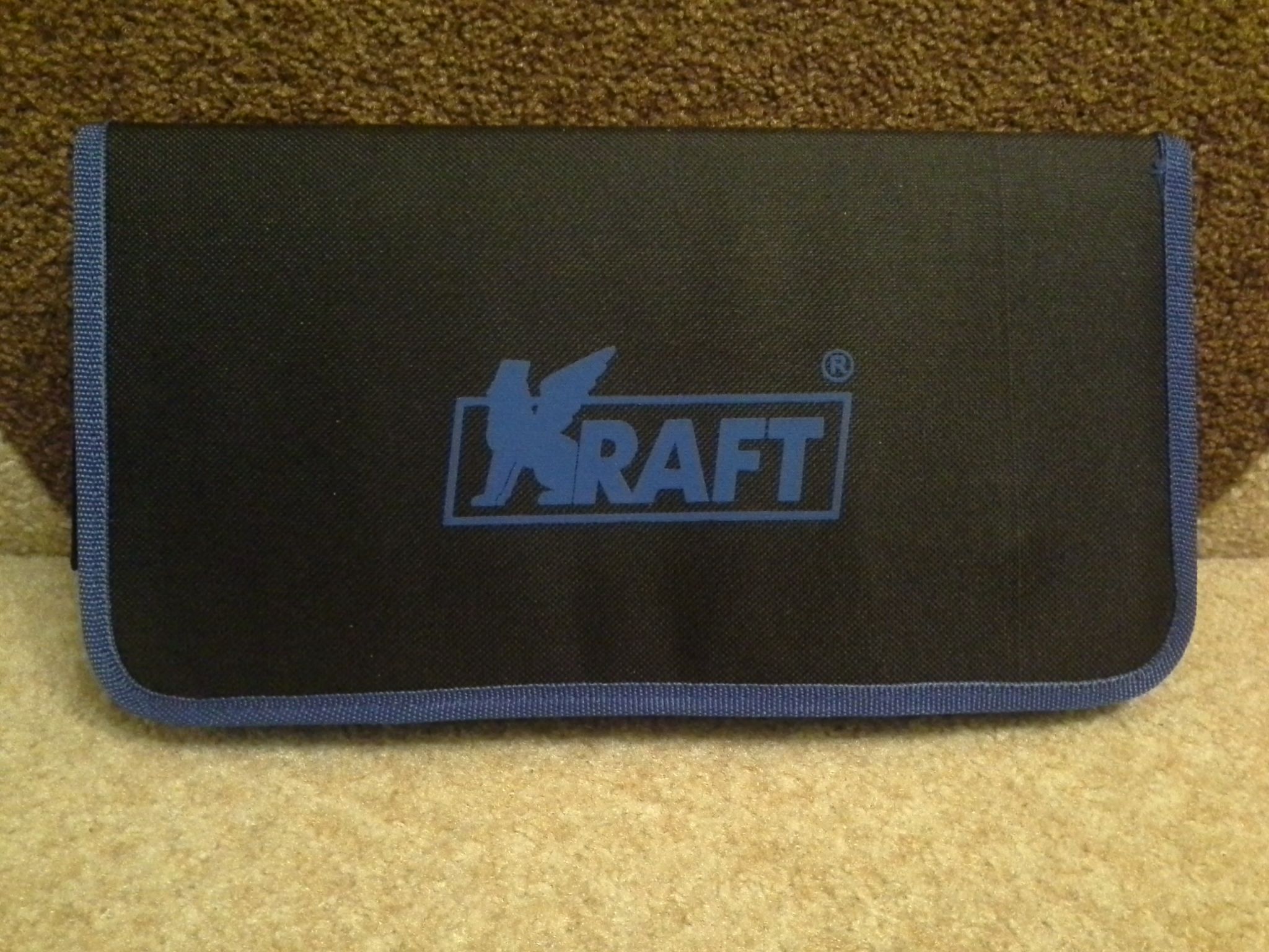 Крафт коробка с игрушкой. С днем рождения крафт. Набор инструментов kraft kt 703018, bt-5300376. Набор отверток kraft tool. Kraft kt 703001.