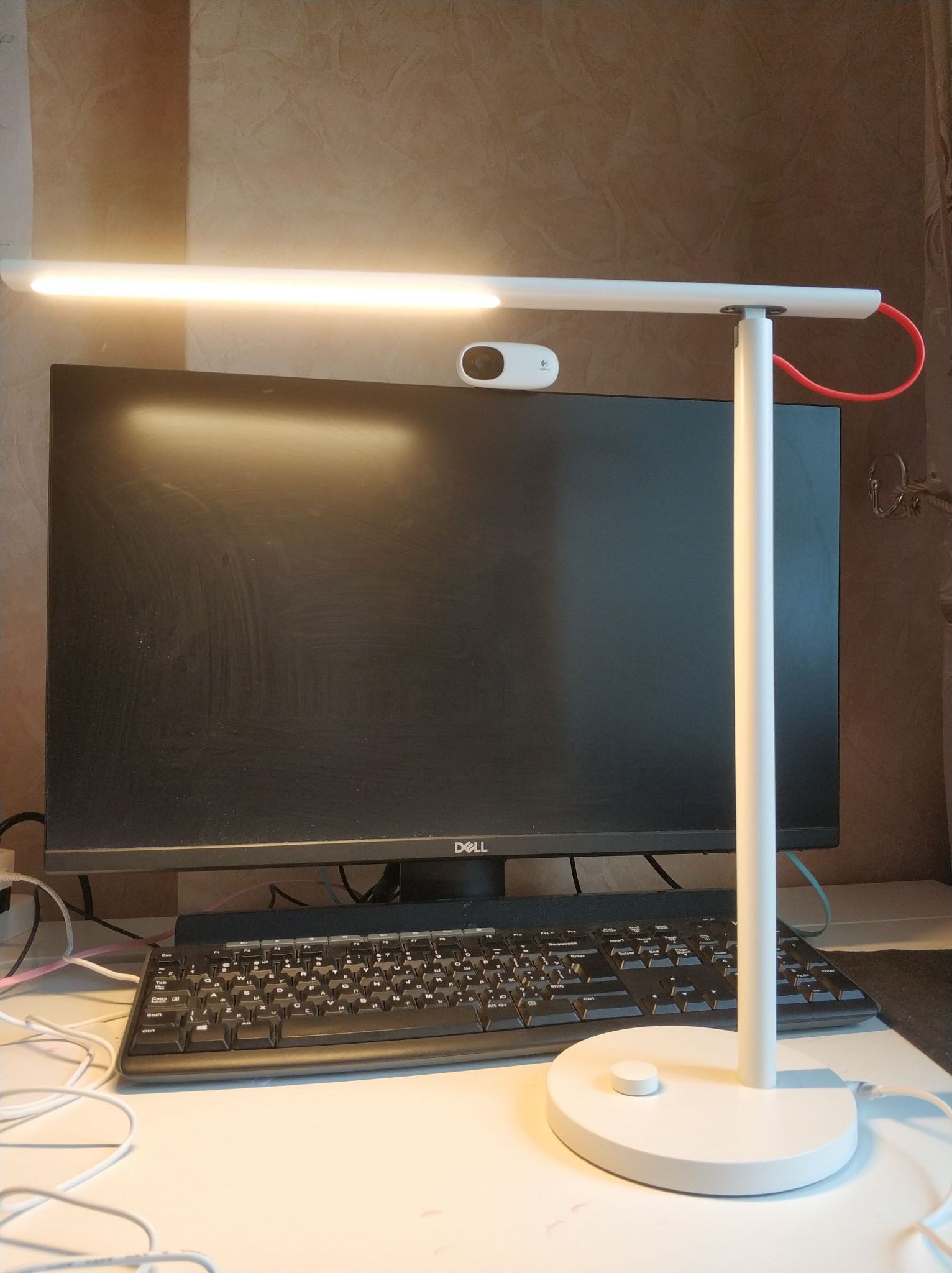  лампа Xiaomi Mi LED Desk Lamp 1S 9Вт 520lm Wi-Fi (MJTD01SY .