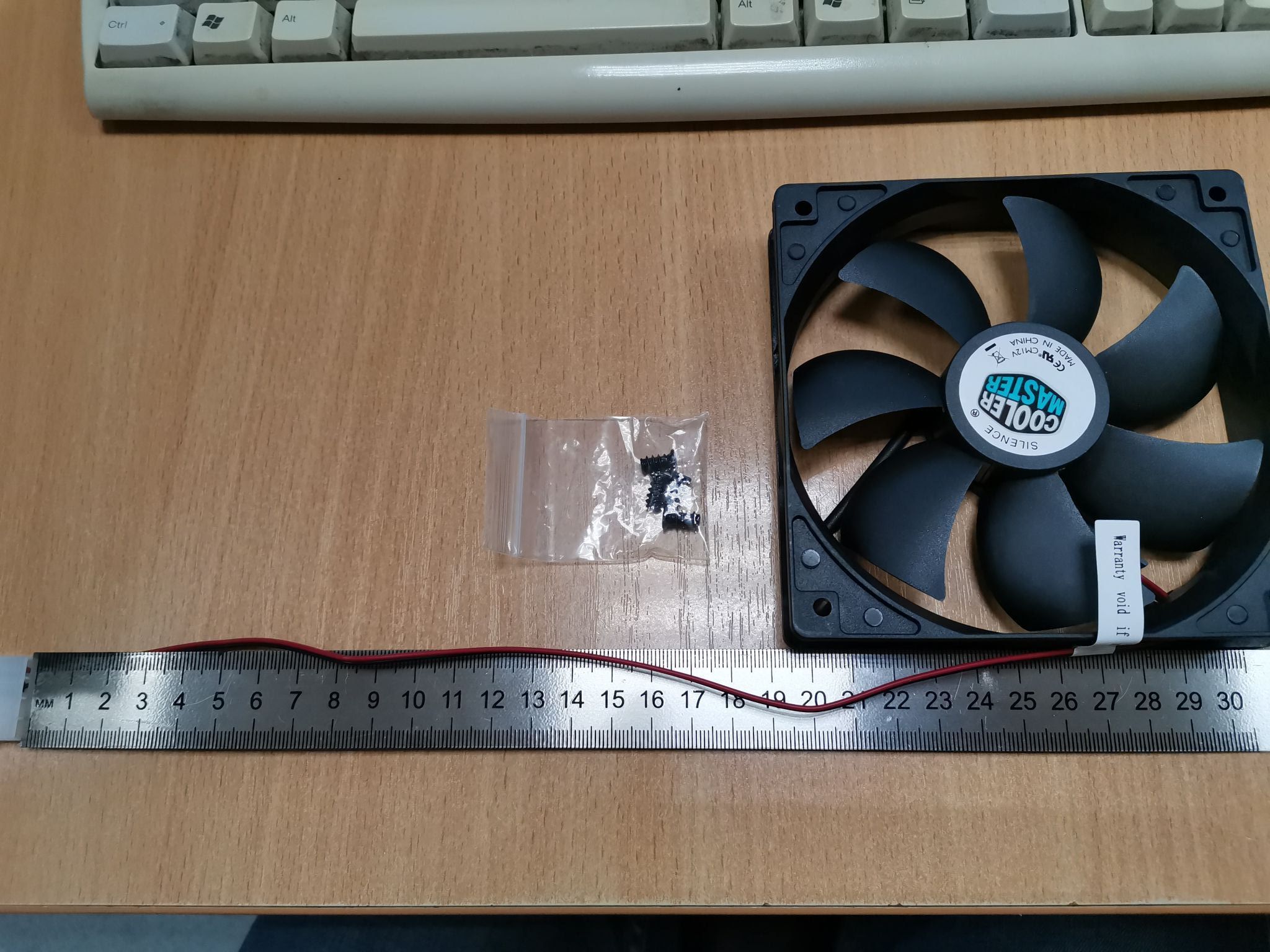 Вентилятор для корпуса Cooler Master NCR-12K1-GP — купить по низкой ...