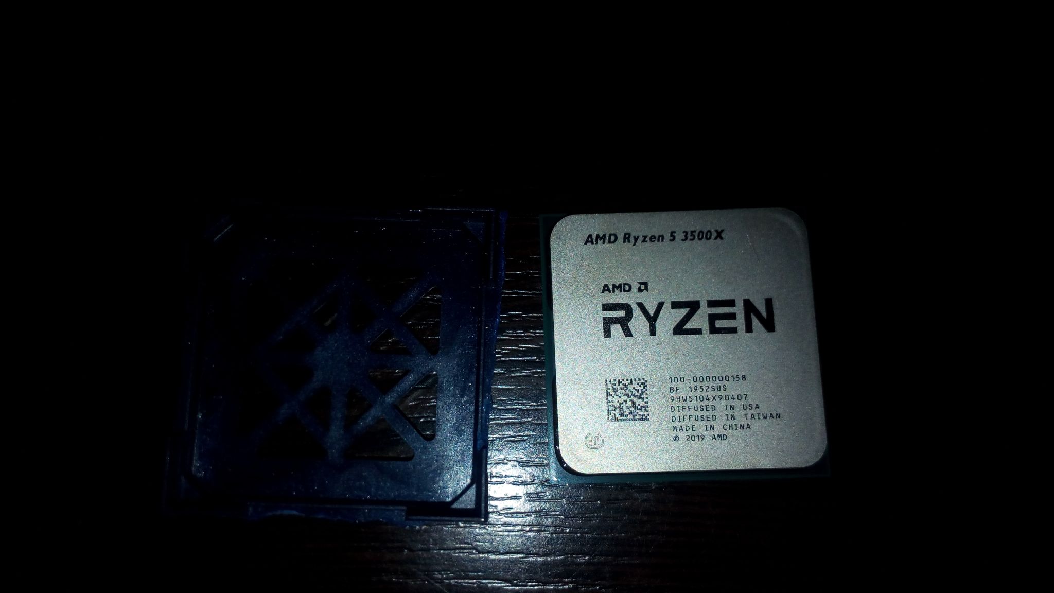 Amd ryzen 5 5500gt. Процессор AMD Ryzen 5 3500. AMD Ryzen 5 3500 OEM. Процессор AMD am7410jby44jb. AMD Ryzen 5 3500x 6-Core Processor 3.60 GHZ.