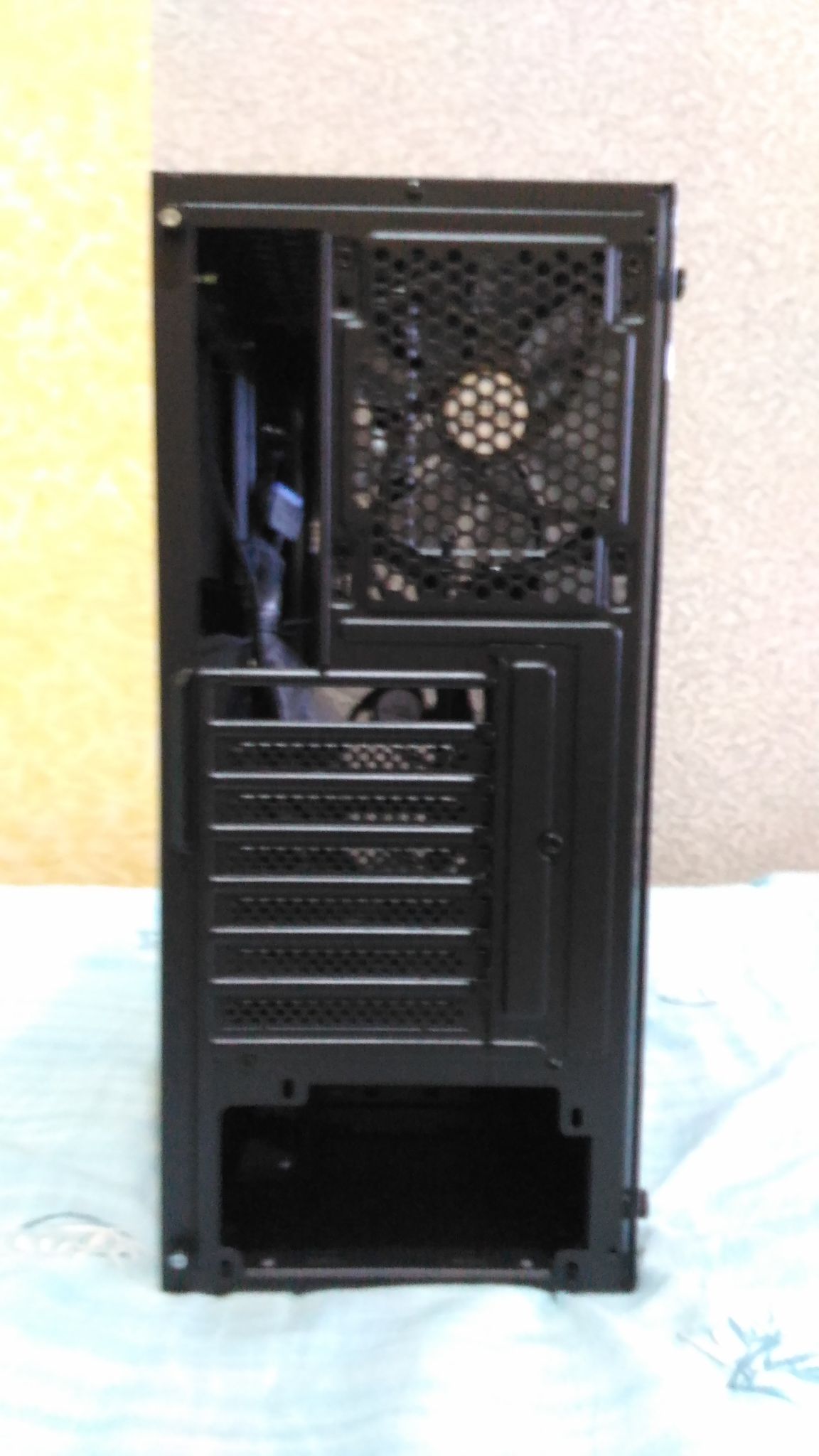 Корпус powercase x4 mesh. POWERCASE Mistral x4 Mesh 4x120mm CMIXB-f4. POWERCASE Mistral z4 Mesh салазки. CMIXB-f4. Корпус POWERCASE CMIXB-f4