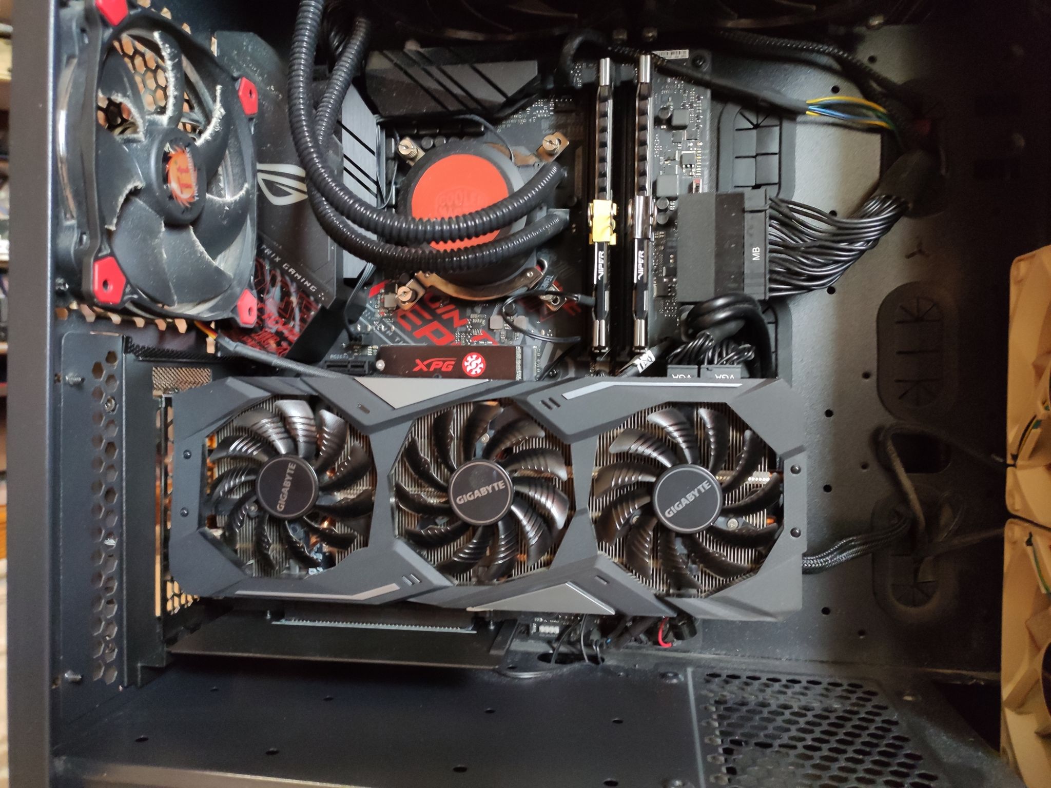 Купить держатель видеокарты Cooler Master Vertical Graphics Card Holder ...