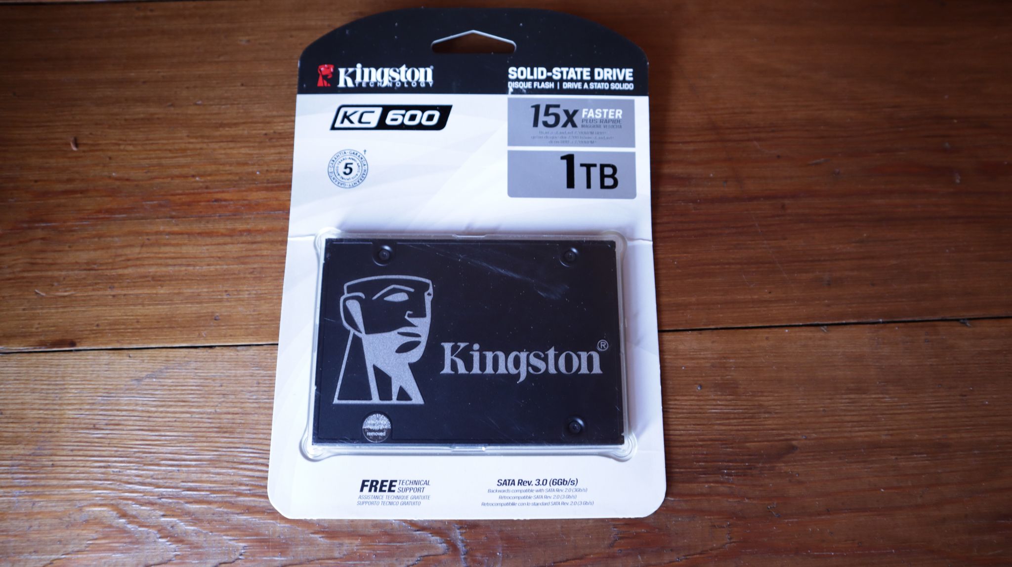 11 гб 1024. 1024g SSD kc600 sata3 2.5. 1024 ГБ 2.5" SATA накопитель Kingston kc600 [skc600/1024g]. SSD Kingston kc600 skc600. Твердотельный накопитель Kingston skc600b/1024g.