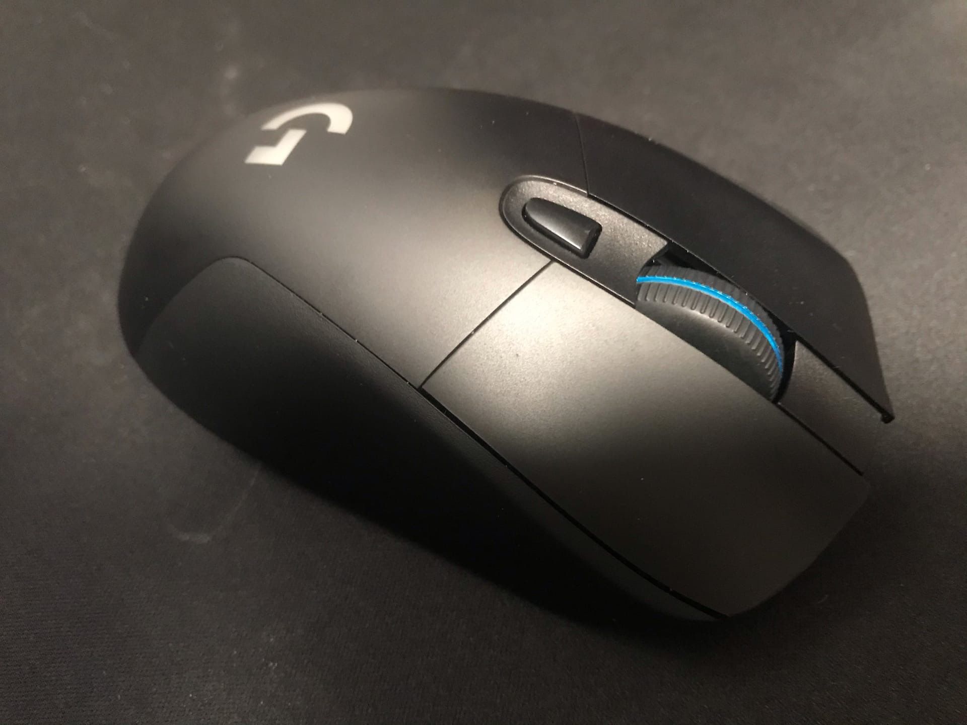 Lod в мышке. Logitech g703 Hero. Мышь Logitech g703 Hero. Logitech g703 Lightspeed. Logitech g g703 Hero.