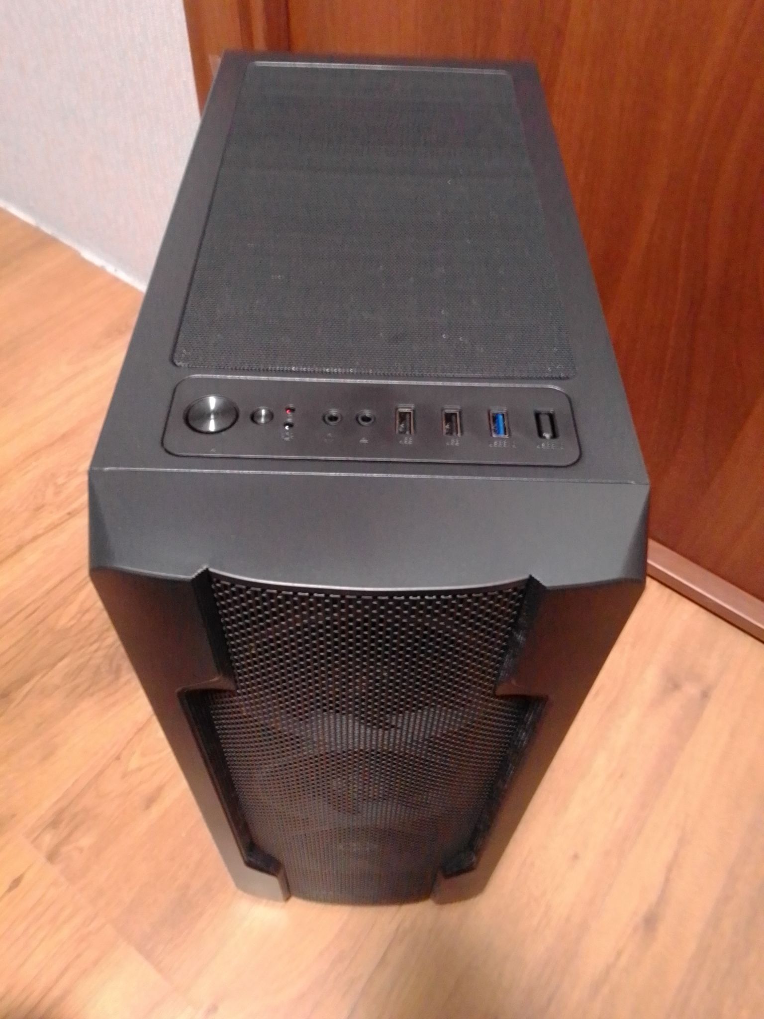 Powercase x4 mesh. Корпус POWERCASE Mistral x4 Mesh led 4x120mm CMIXB-l4. POWERCASE Mistral x4 Mesh led. POWERCASE Mistral x4 Mesh с водянкой