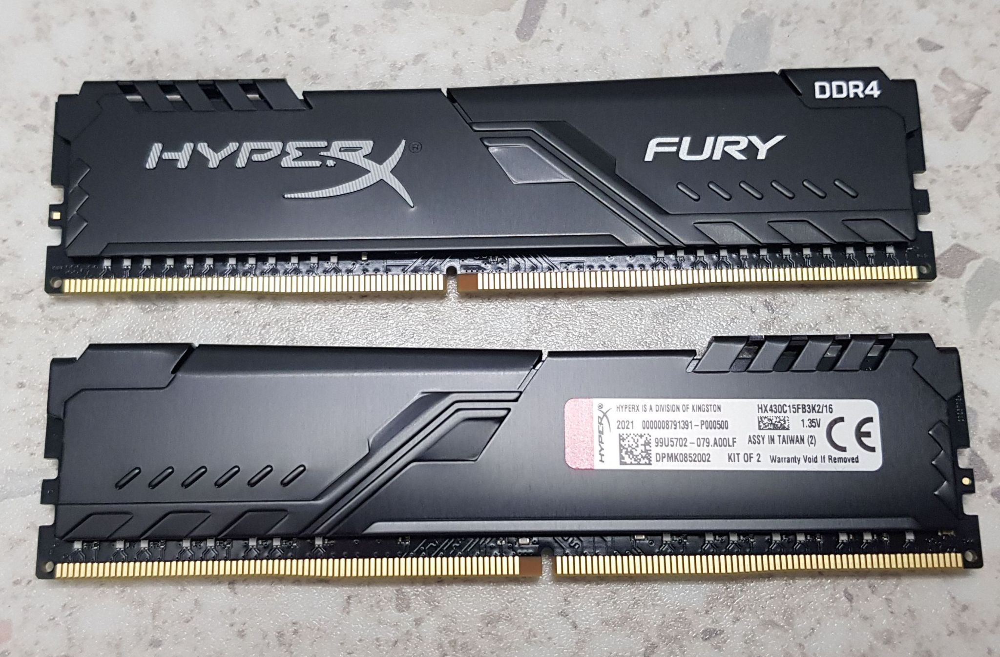 Слот памяти 8 гб. Kingston Fury ddr4 8gb. Оперативная память Kingston HYPERX Fury ddr4. Kingston HYPERX Fury Black ddr4. Оперативная память HYPERX Fury 8gb ddr4.