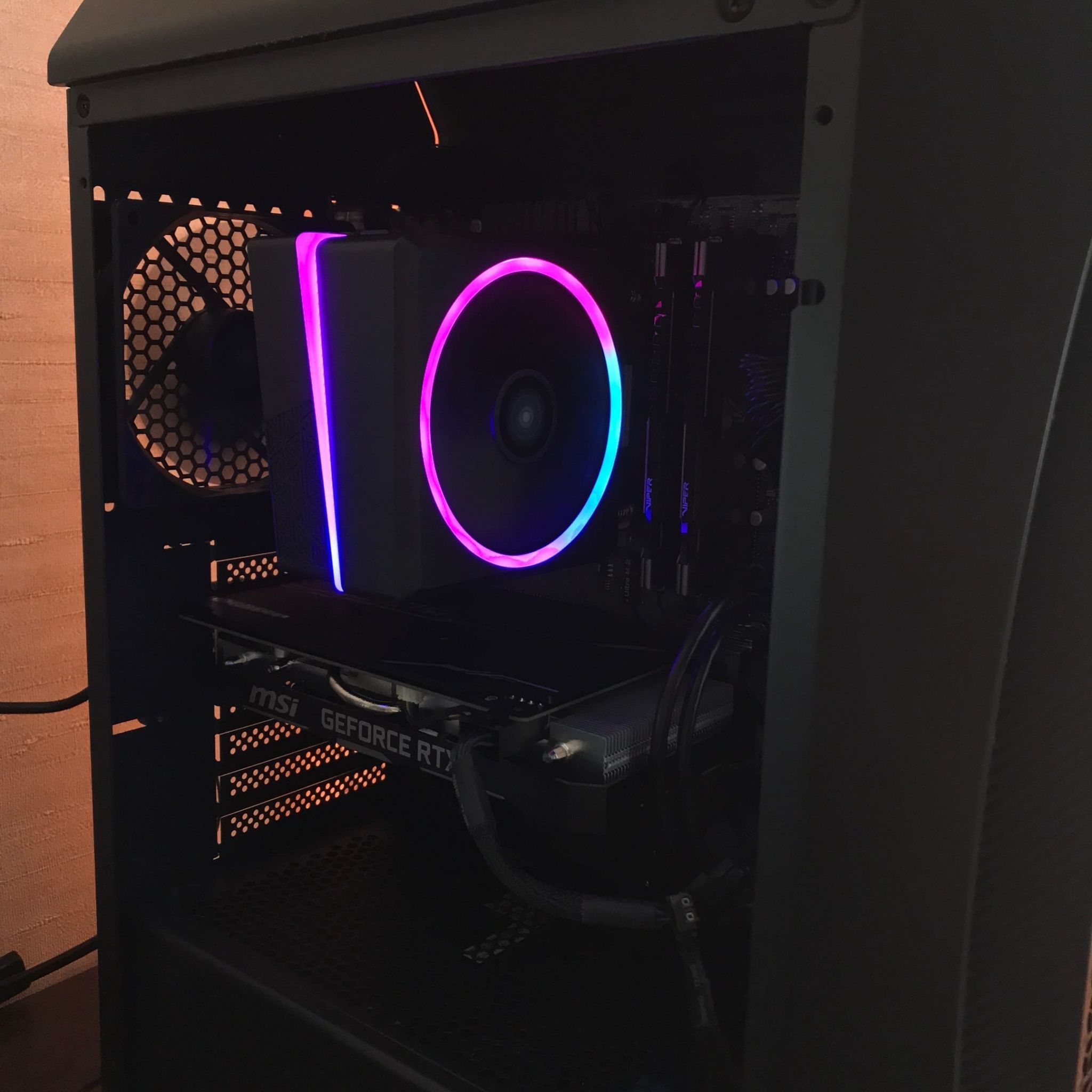 Argb подсветка пк. AEROCOOL Cylon 4. Кулер AEROCOOL Cylon 4. AEROCOOL Cylon 4 корпус. AEROCOOL Cylon охлаждение корпуса.