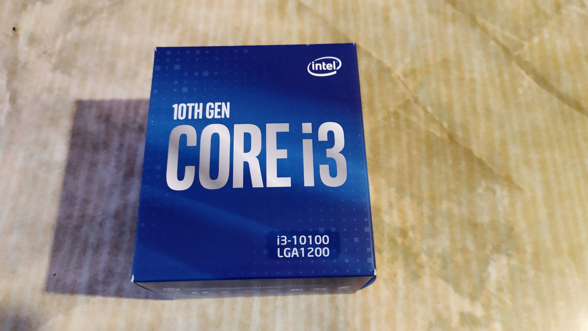 Интел 10100f. Процессор Intel Core i3-10100f OEM. Процессор Core i3 10100. Процессор Intel Core i3-10100 Box. Core i3-10100 lga1200.